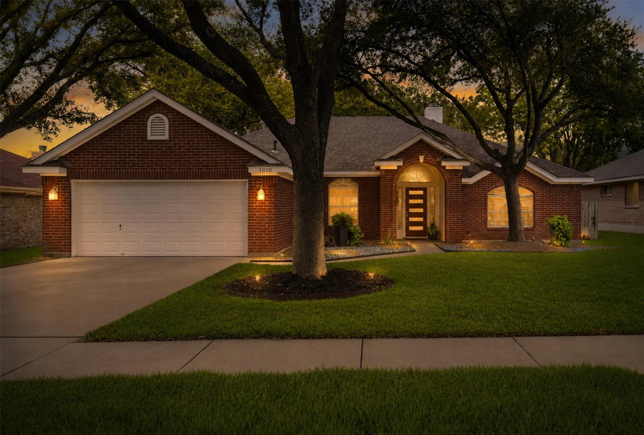 1010 Rocky Creek Dr