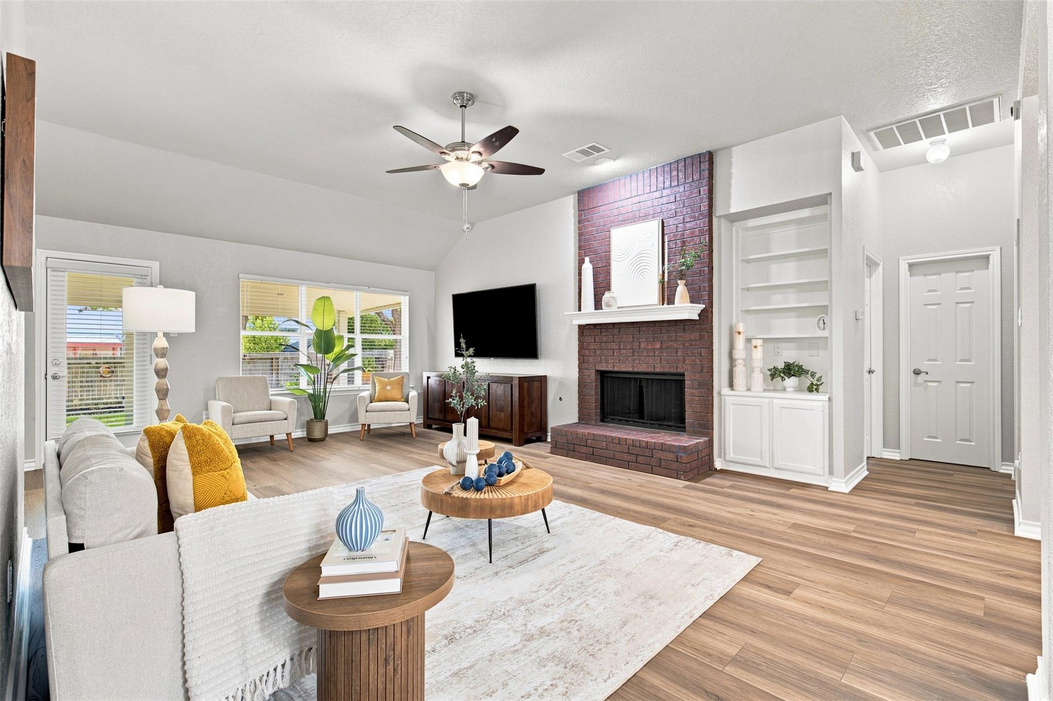 1010 Rocky Creek Dr Property Photo 8