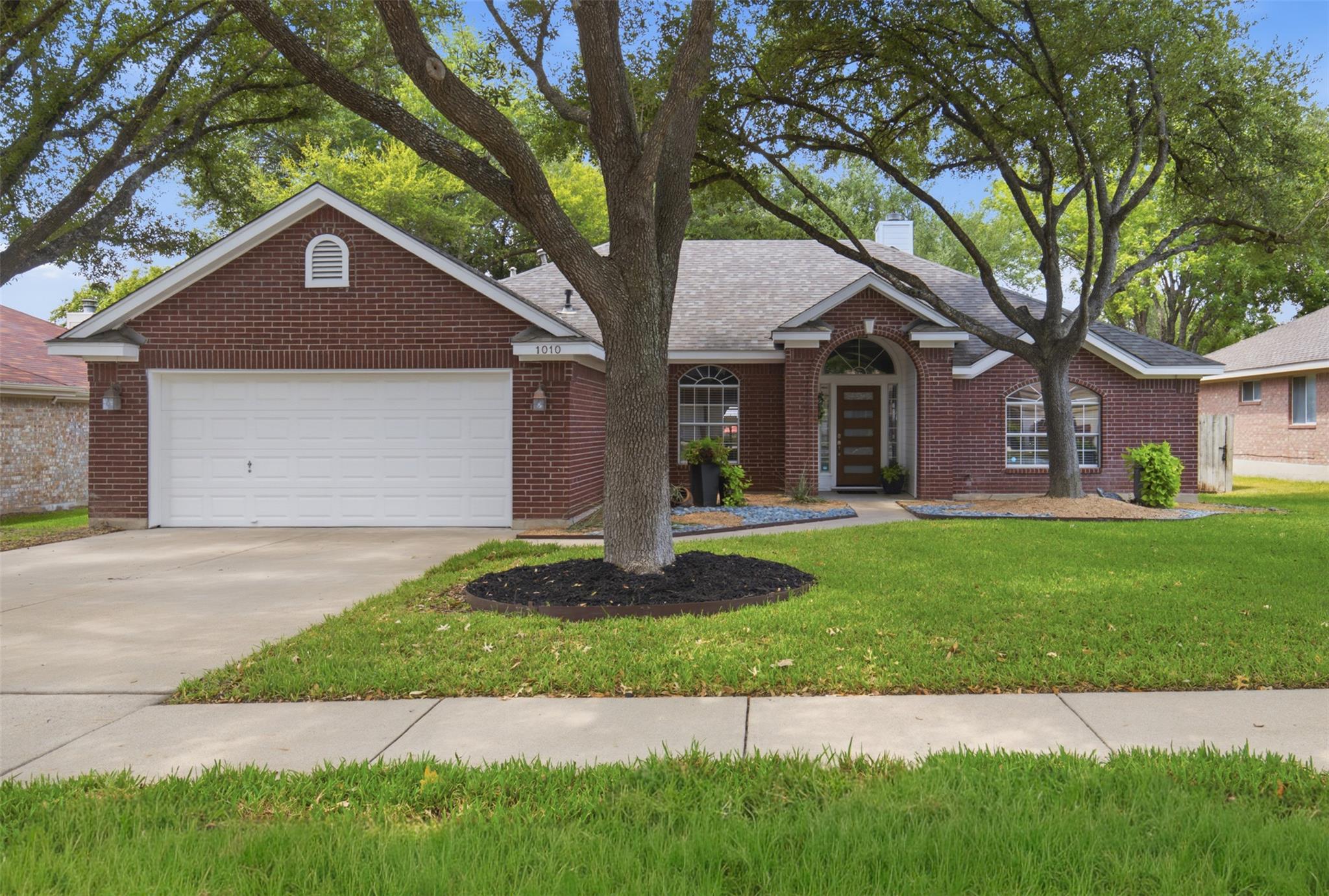 1010 Rocky Creek Dr Property Photo 23