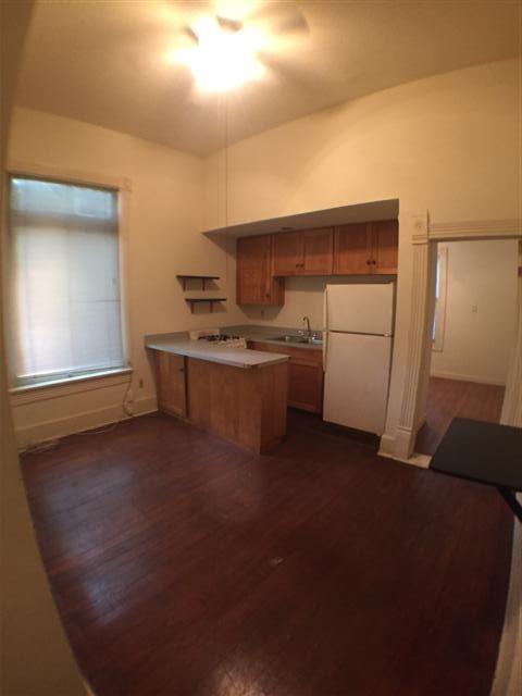 908 W 22nd St #d Property Photo 2