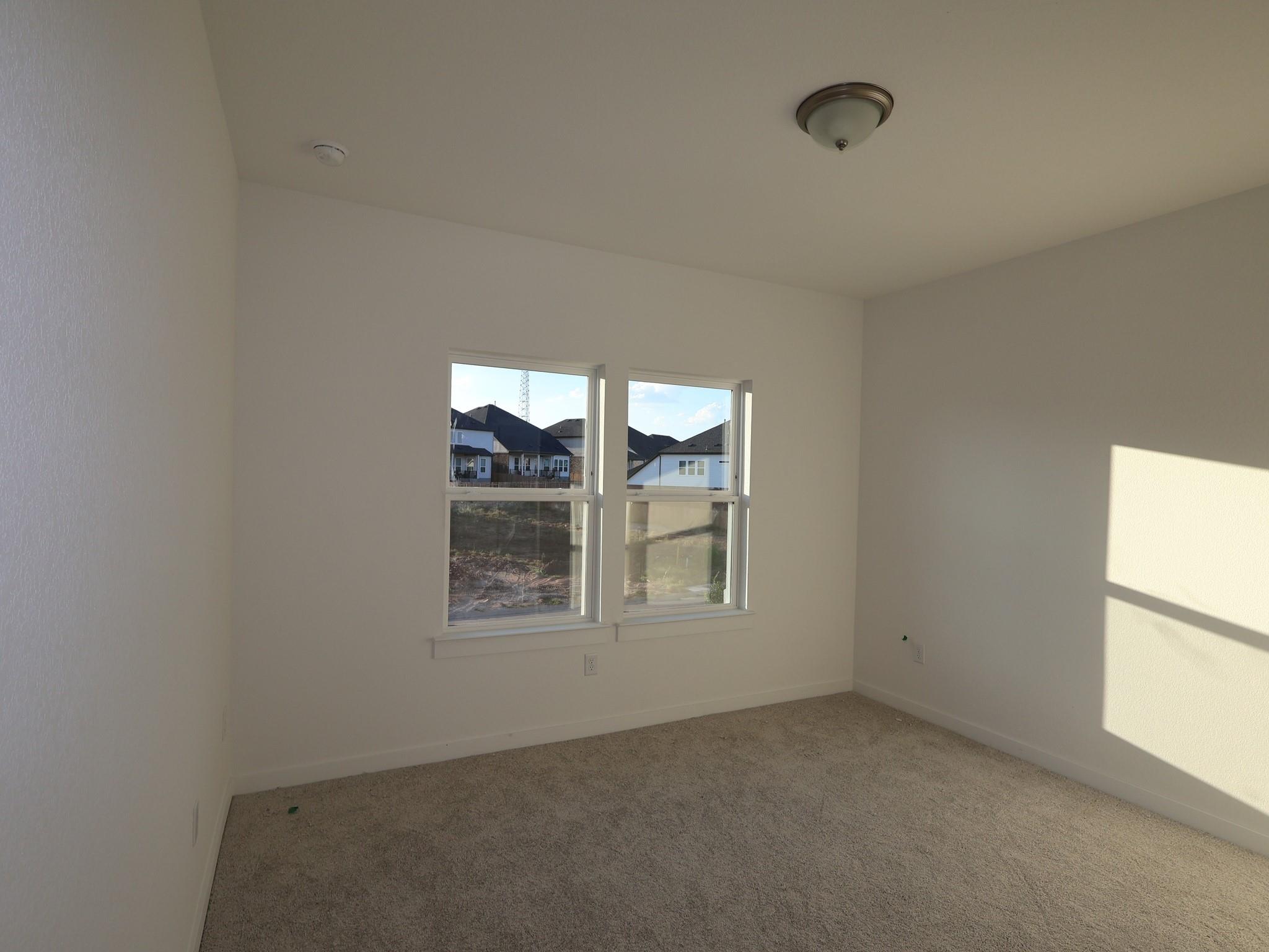 4020 Fulton Dr Property Photo 15