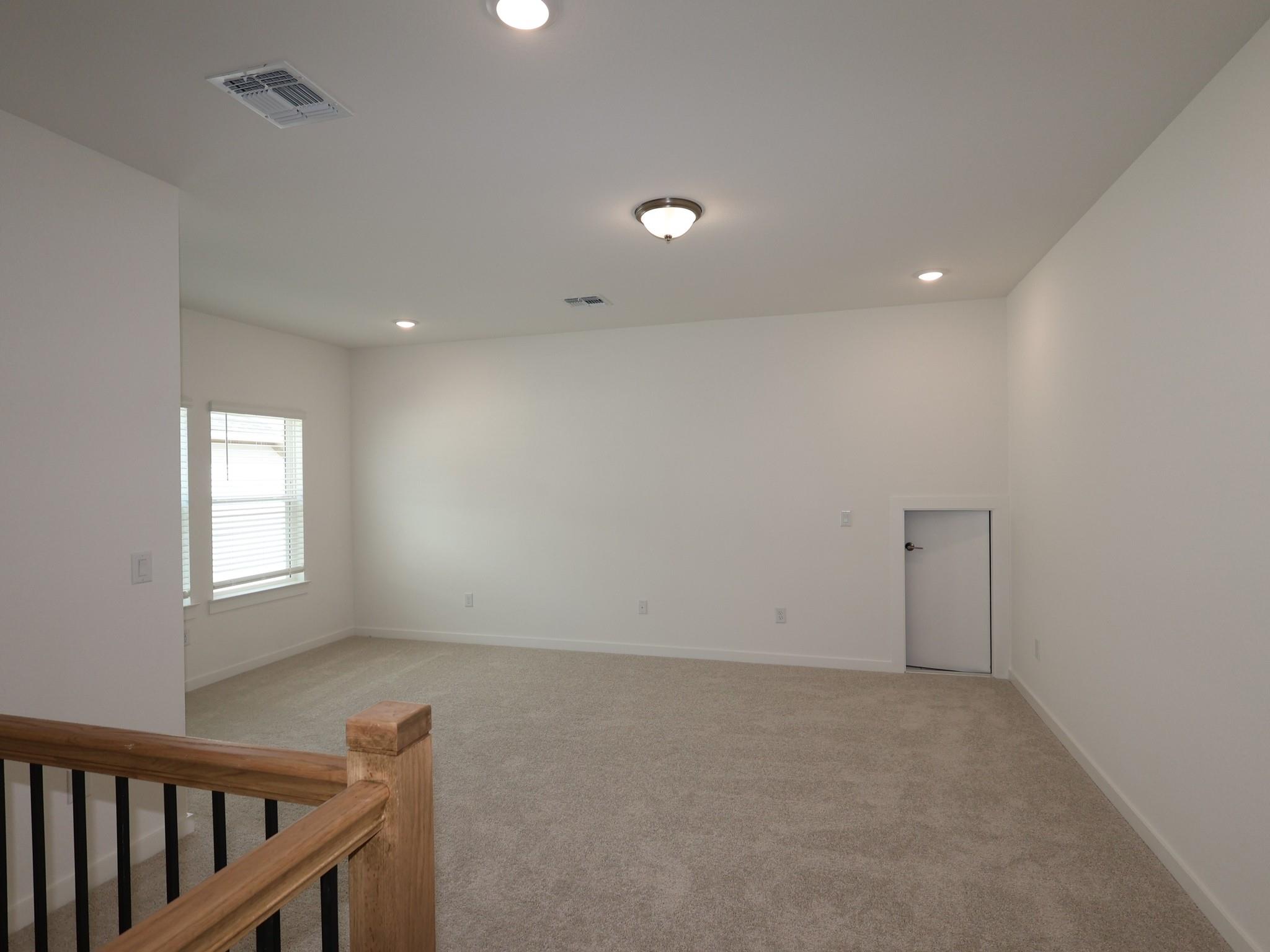 4020 Fulton Dr Property Photo 16
