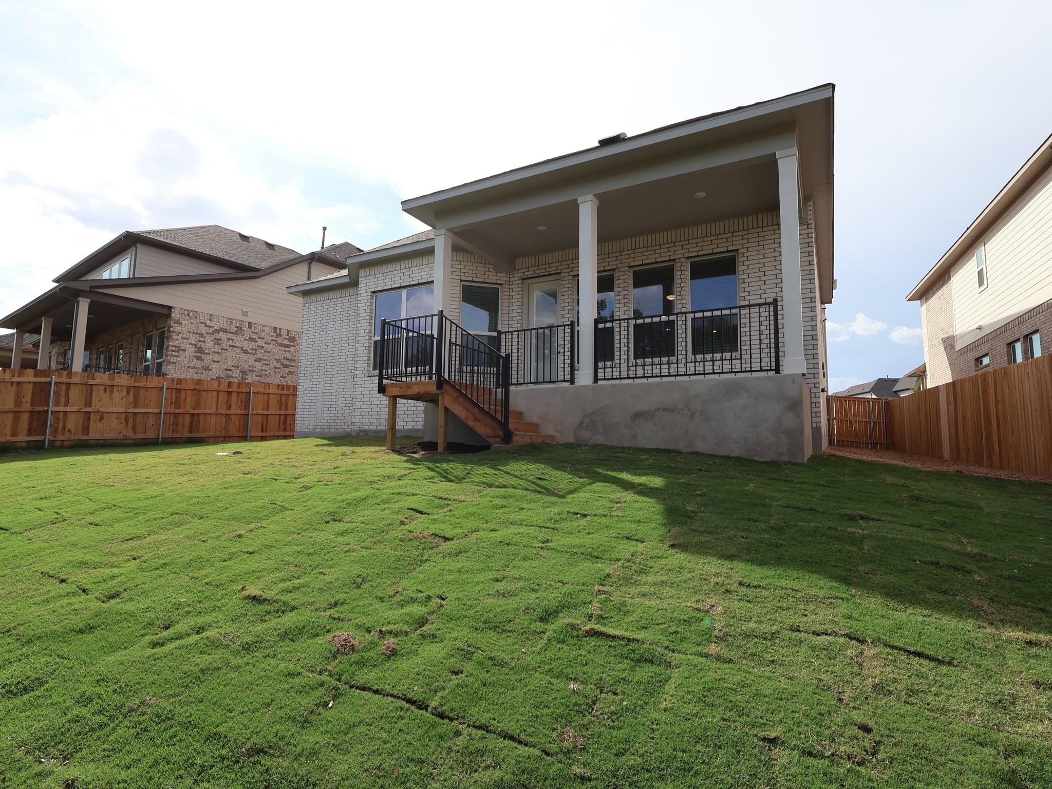4020 Fulton Dr Property Photo 22