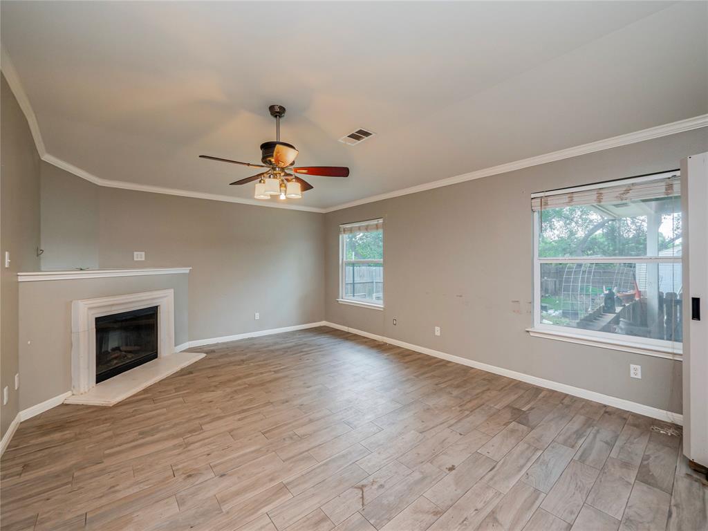 305 Dayna Cv Property Photo 11