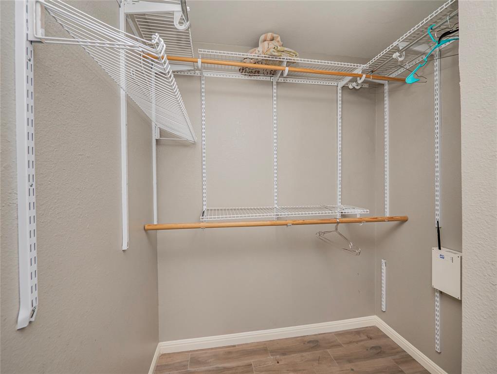 305 Dayna Cv Property Photo 24