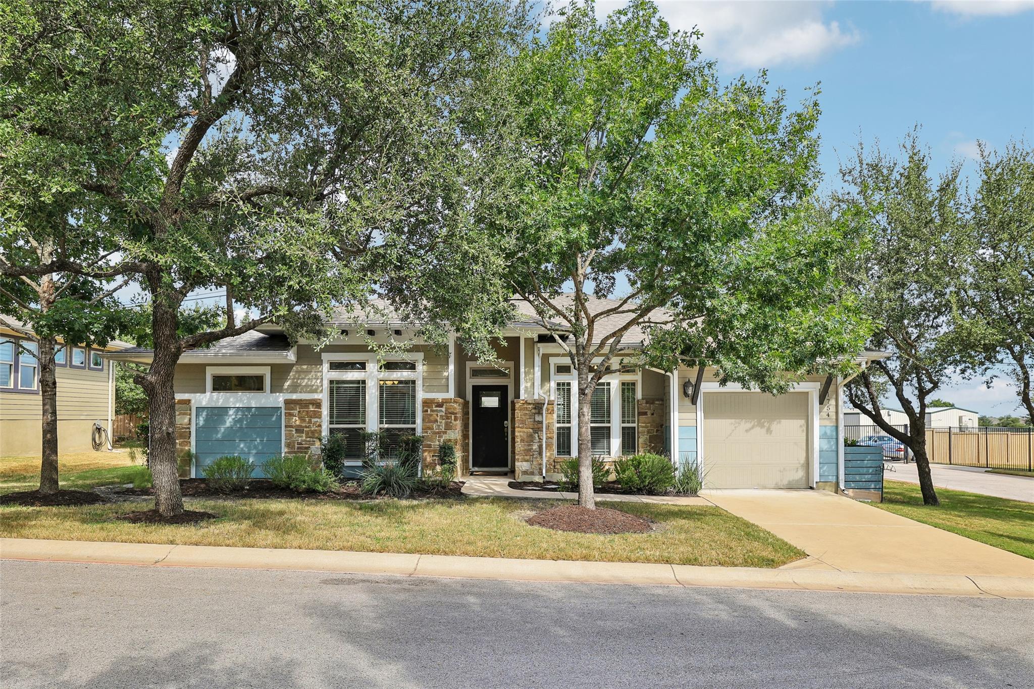 1754 Rowdy Loop Property Photo 1