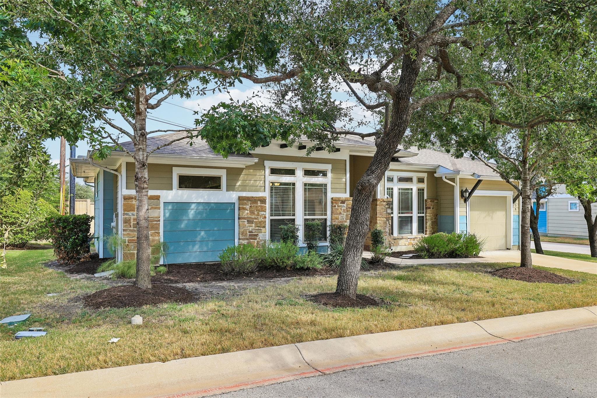 1754 Rowdy Loop Property Photo 2