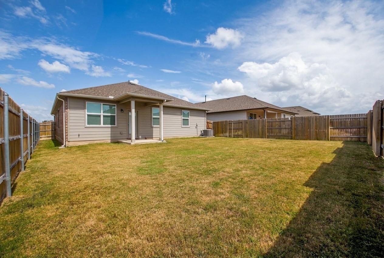 102 Rainmaker Cv Property Photo 4