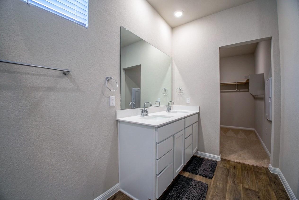 102 Rainmaker Cv Property Photo 16
