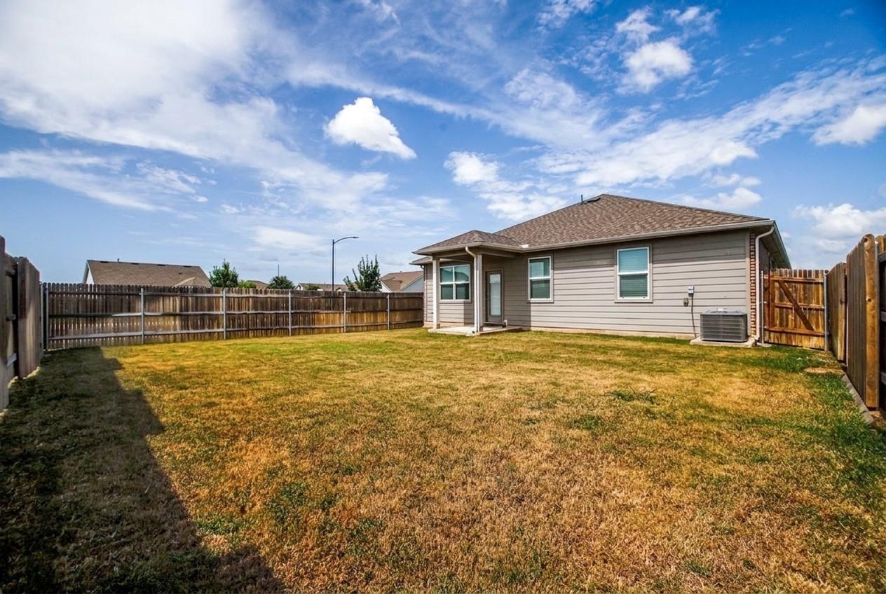 102 Rainmaker Cv Property Photo 33