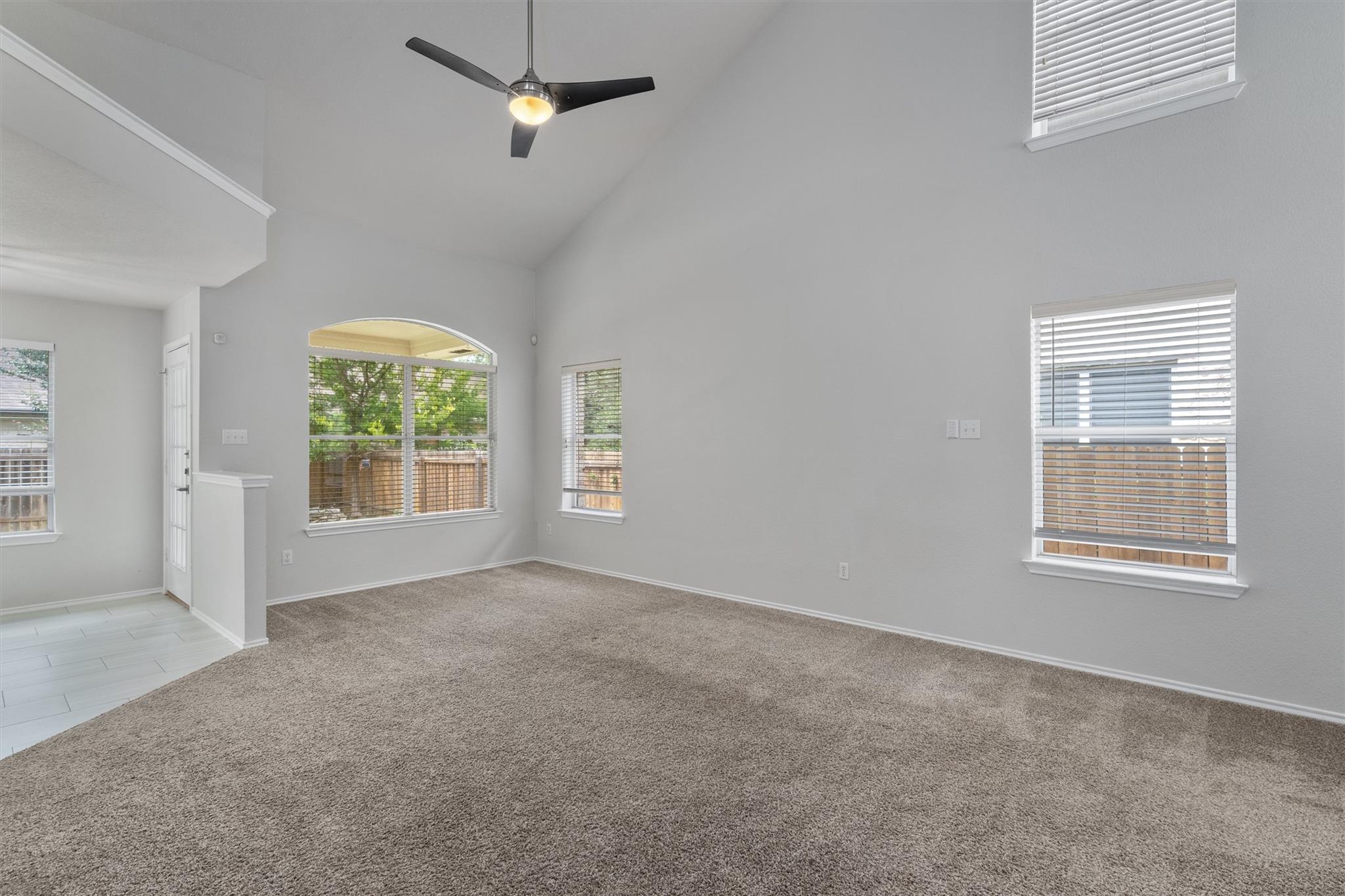 14524 Ballycastle Trl Property Photo 6