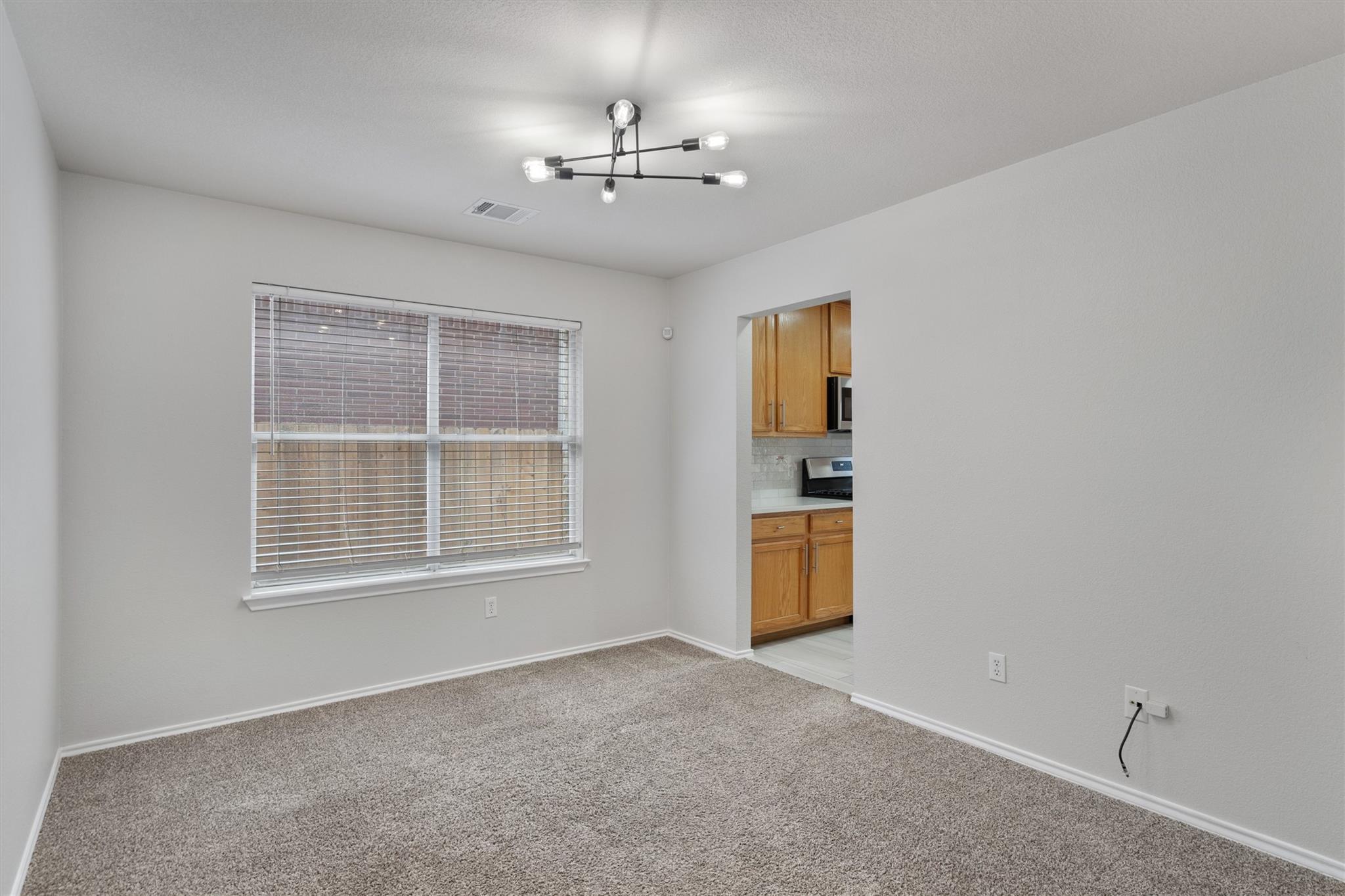 14524 Ballycastle Trl Property Photo 9