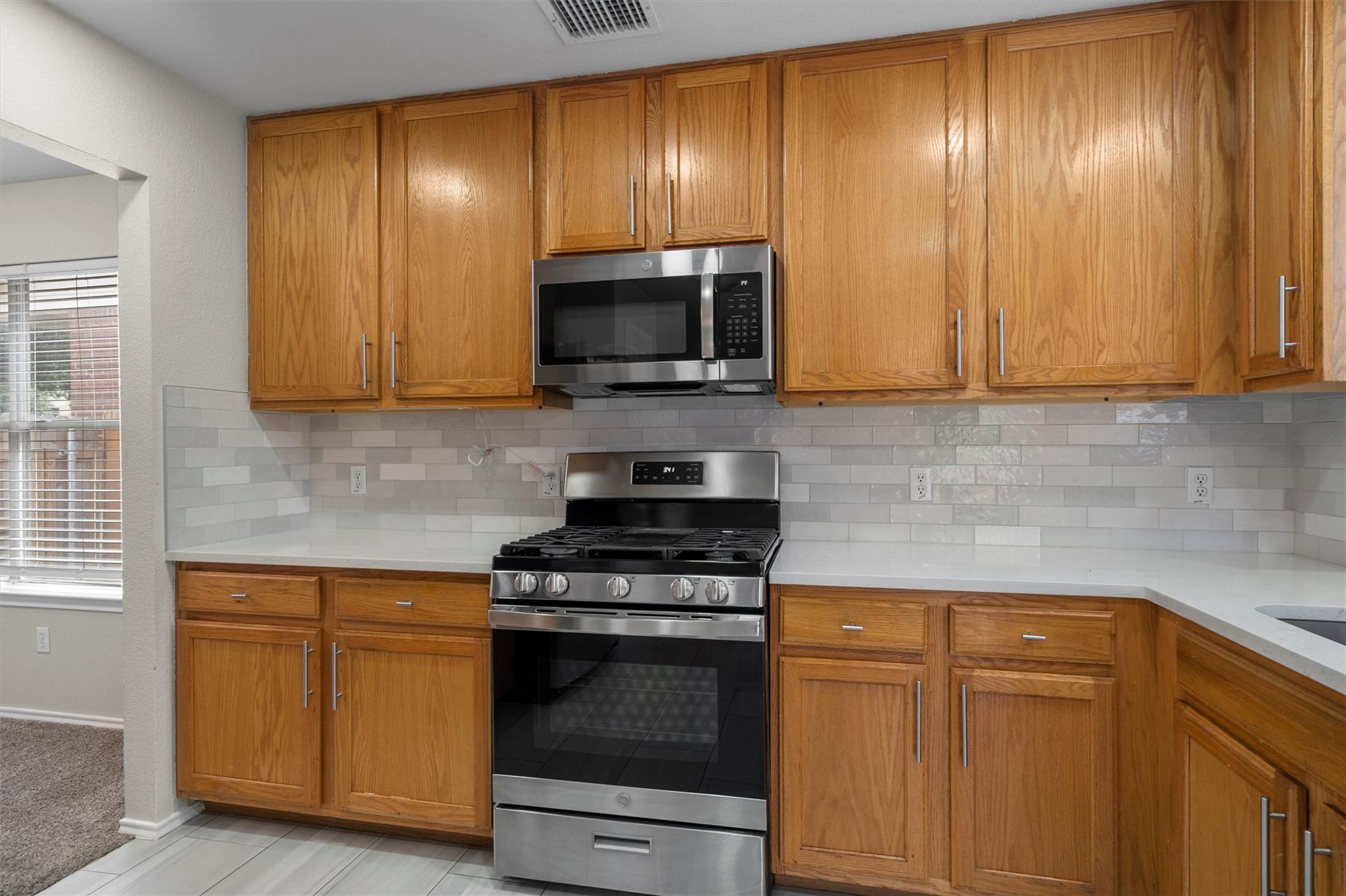 14524 Ballycastle Trl Property Photo 13