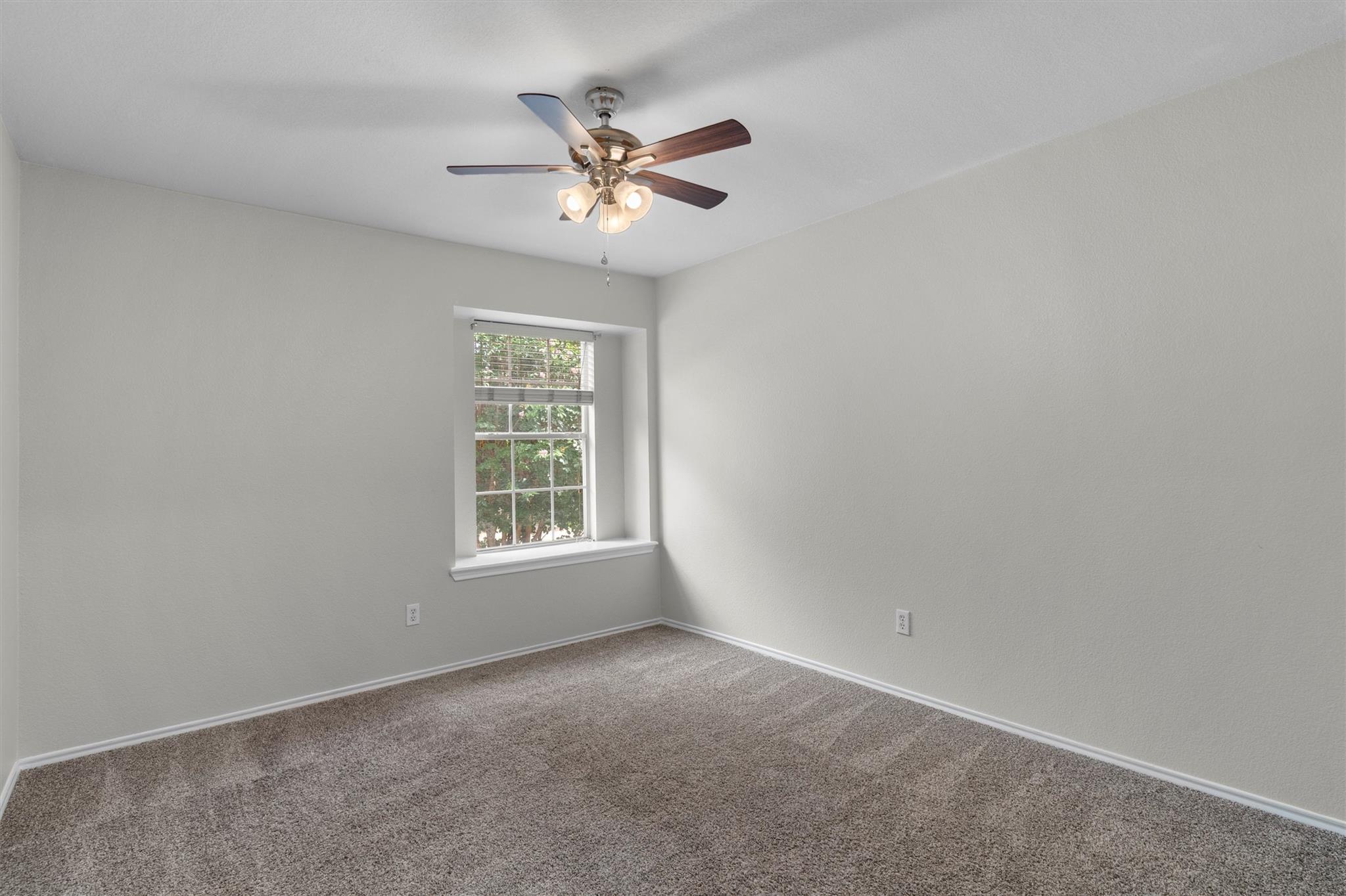14524 Ballycastle Trl Property Photo 25