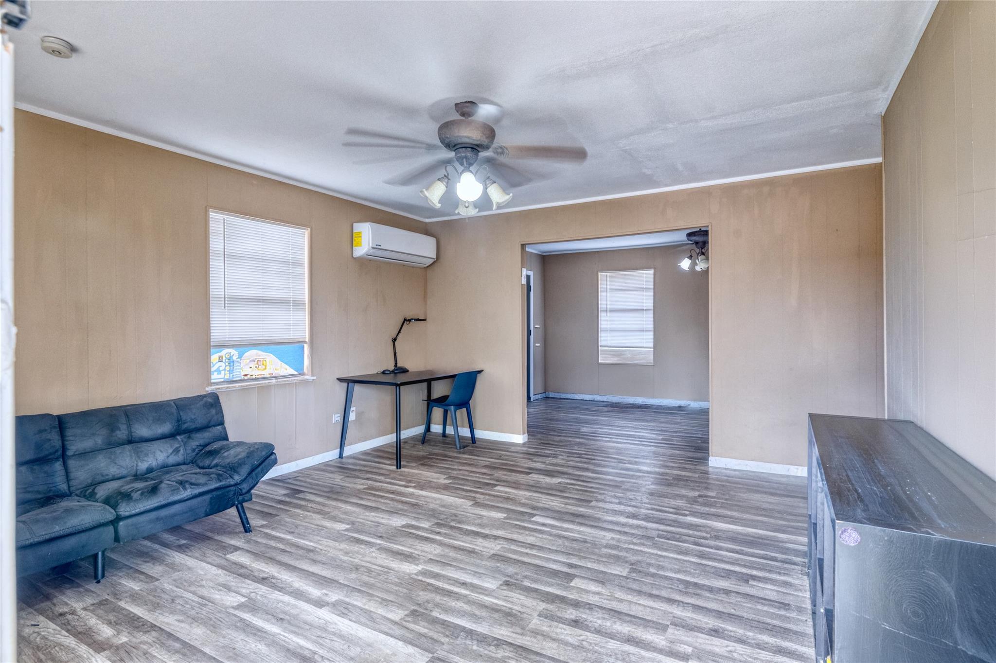 315 E Bexar St Property Photo 9