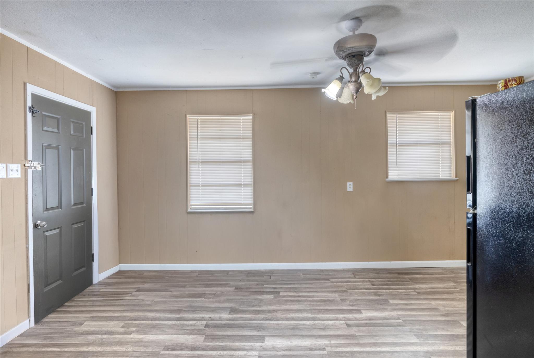 315 E Bexar St Property Photo 12