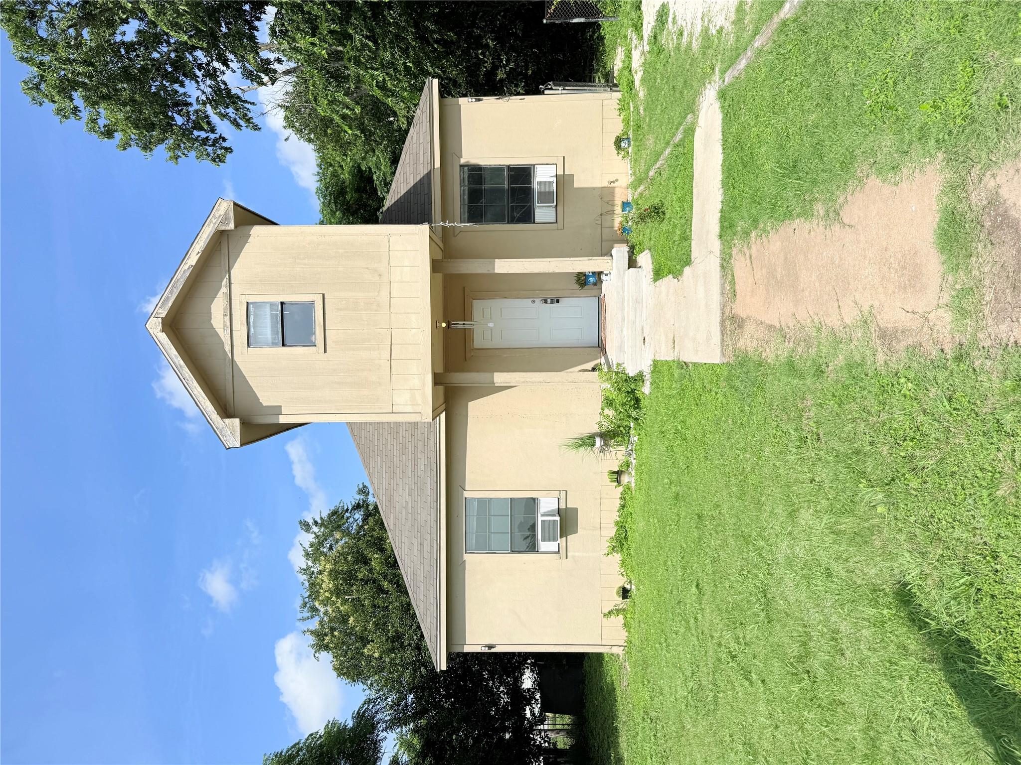 404 S Love Ave Property Photo 1