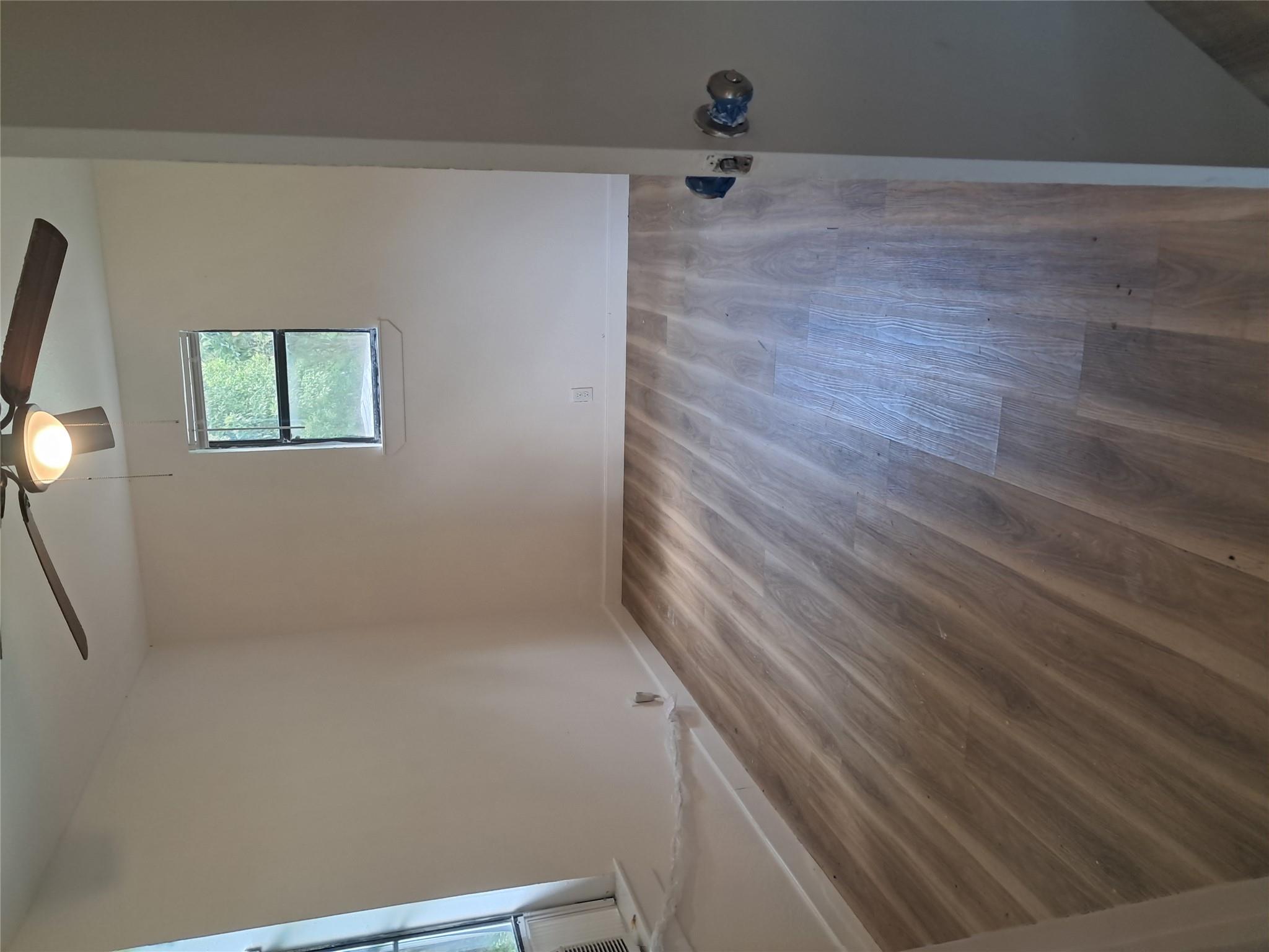 404 S Love Ave Property Photo 15