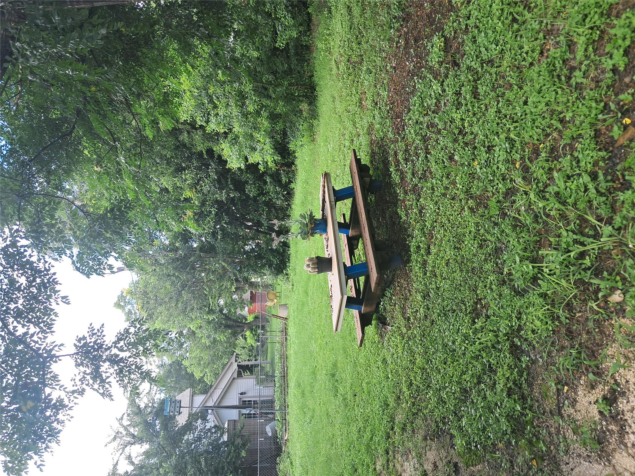 404 S Love Ave Property Photo 18