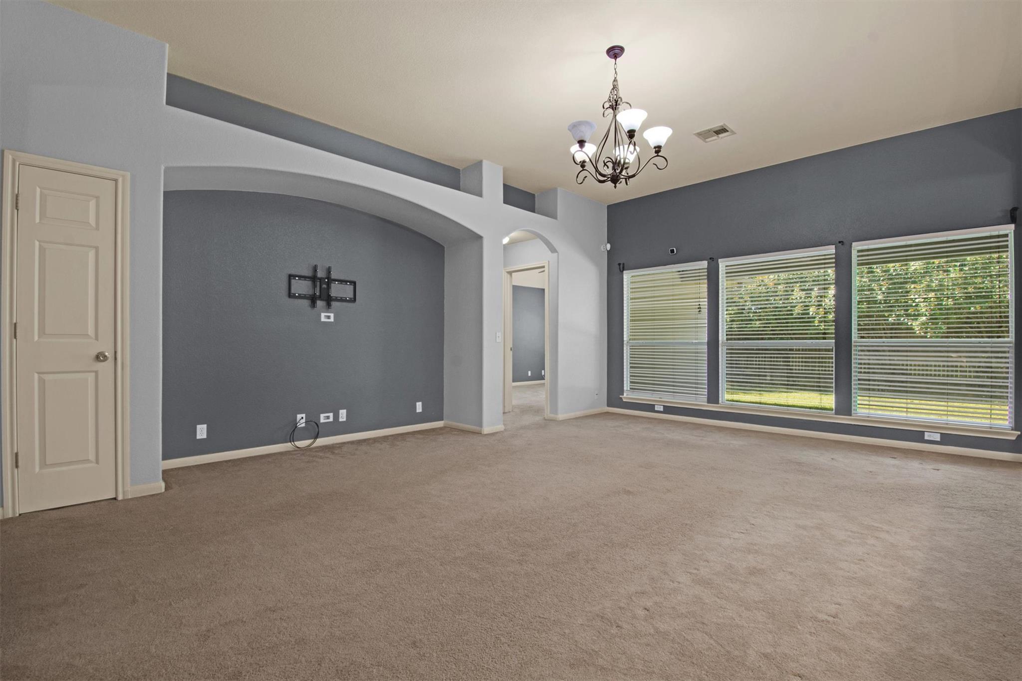 3300 Winding Shore Ln Property Photo 5