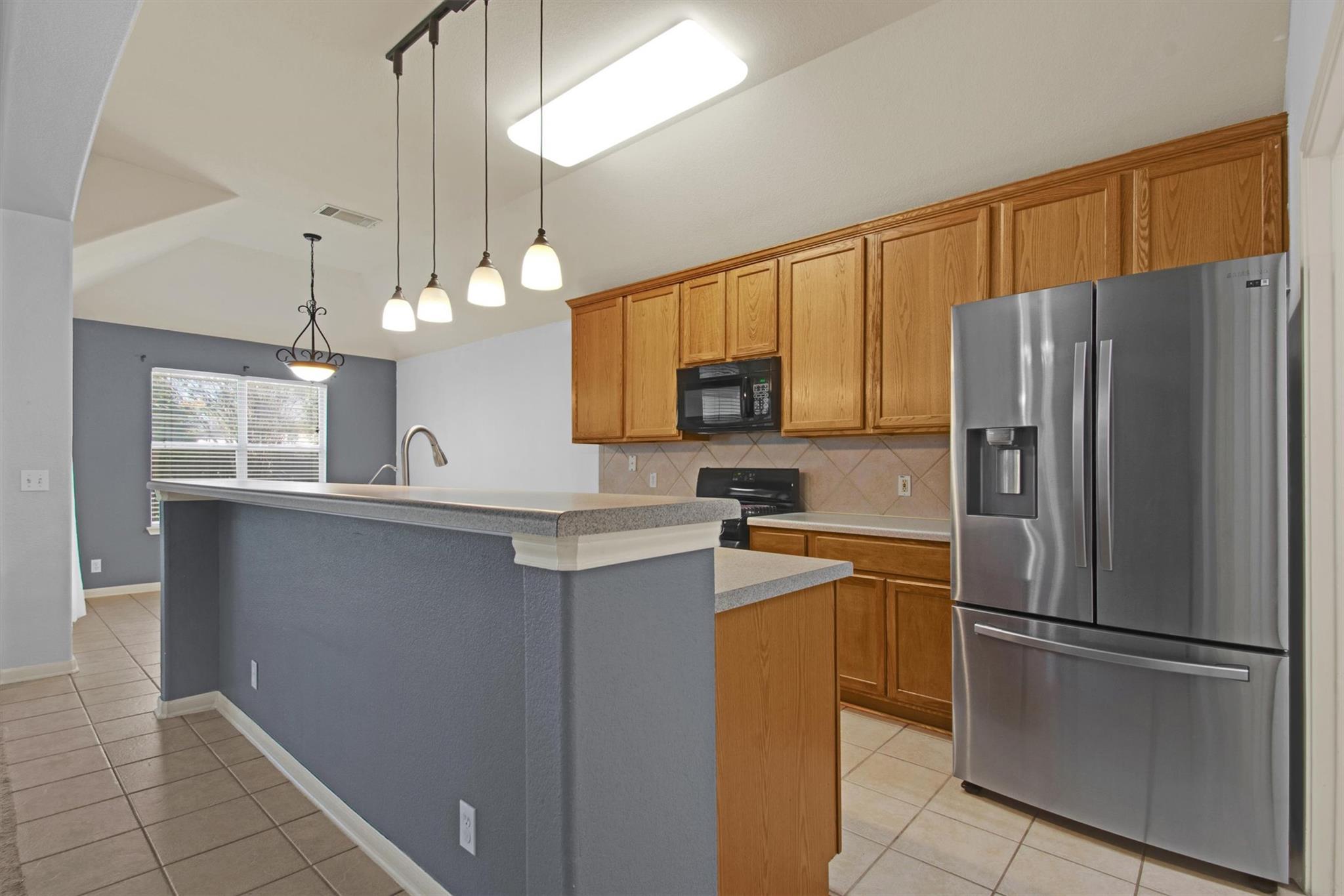 3300 Winding Shore Ln Property Photo 8