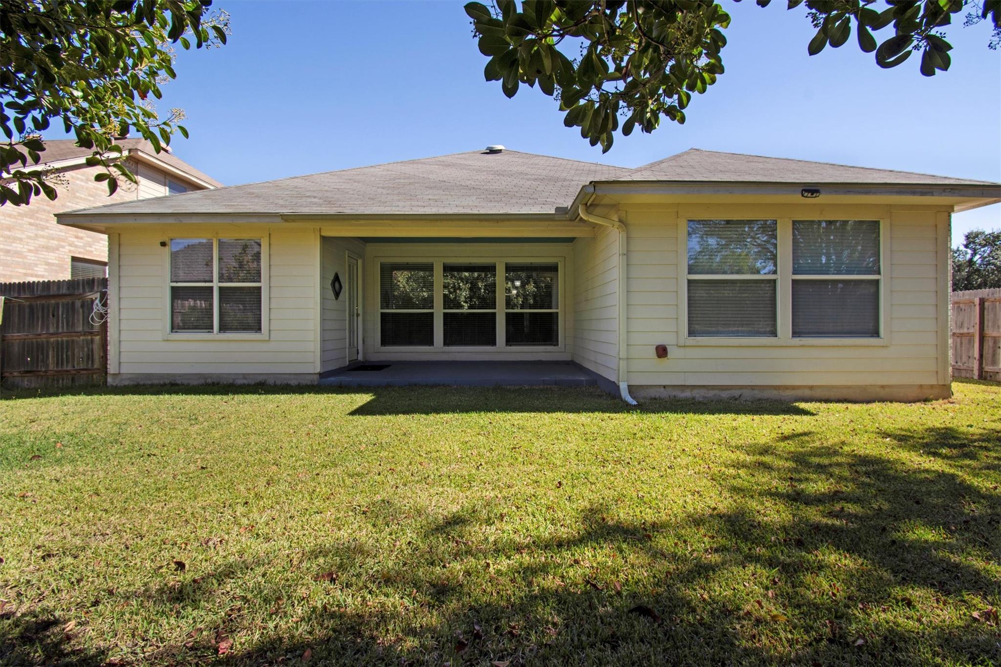 3300 Winding Shore Ln Property Photo 24