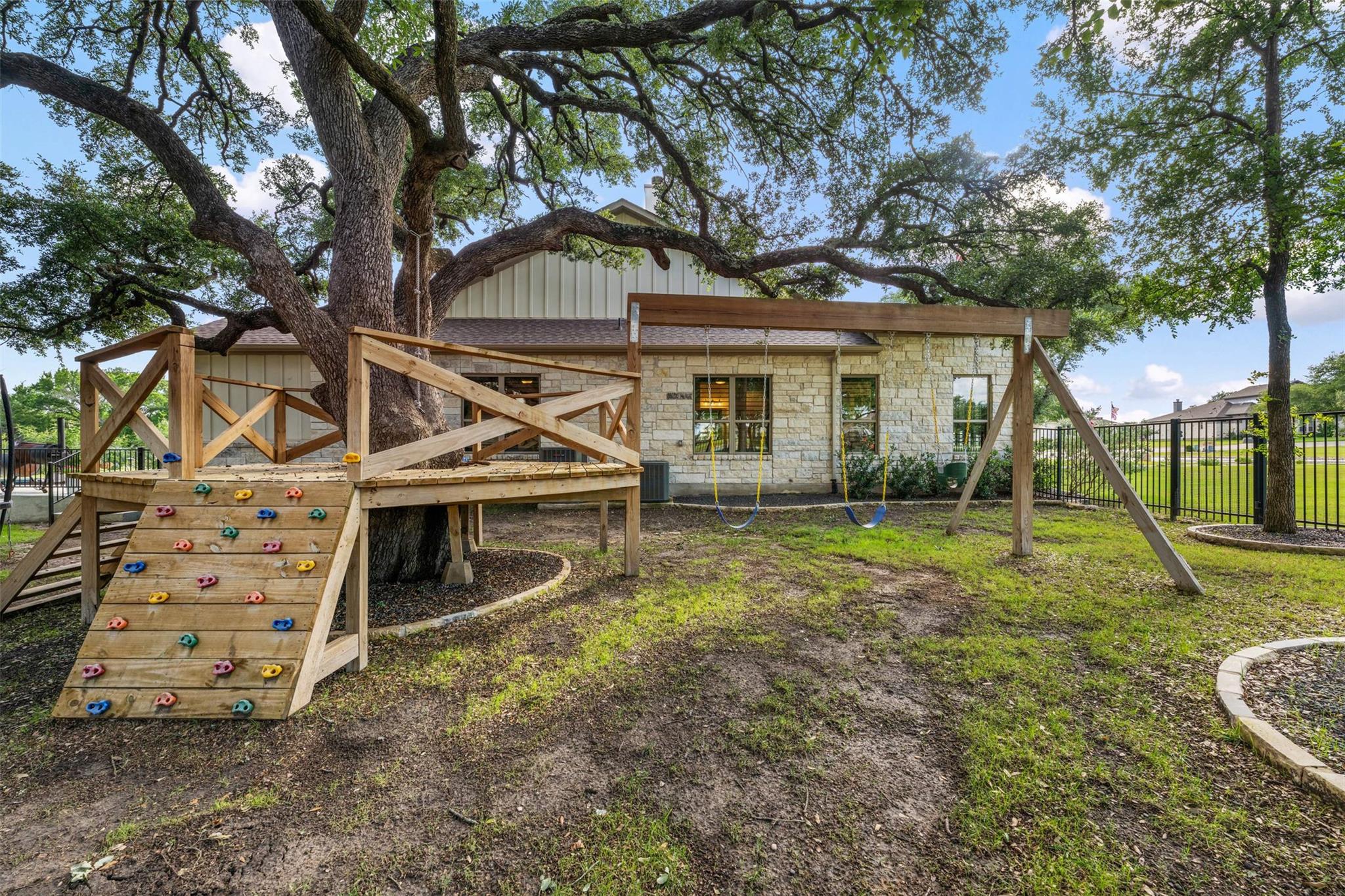 233 Trick Pony None Property Photo 25