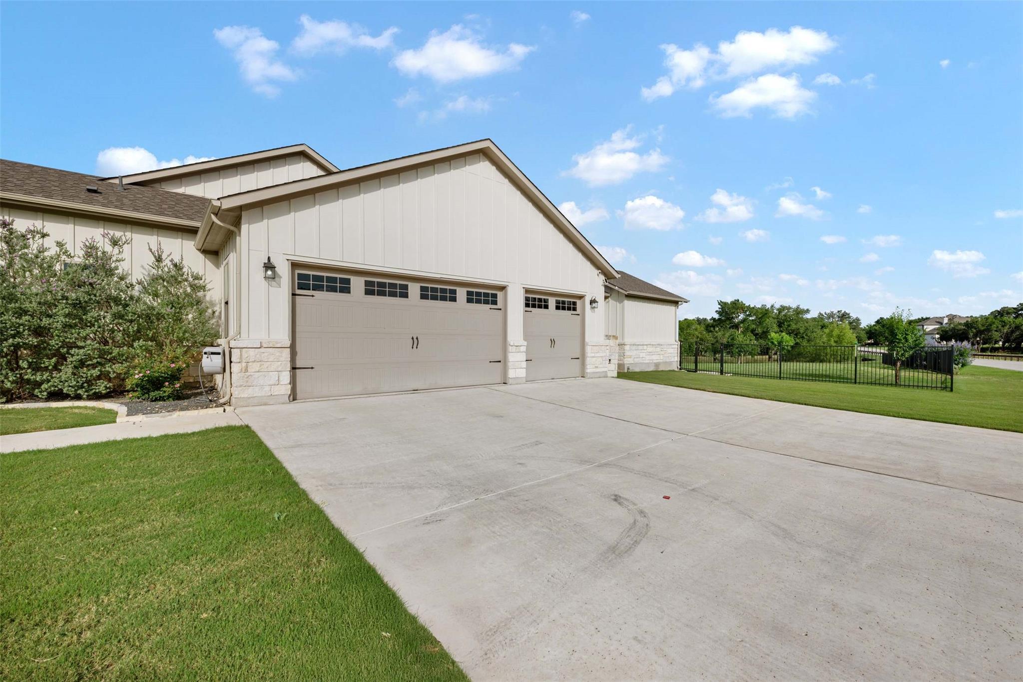 233 Trick Pony None Property Photo 28