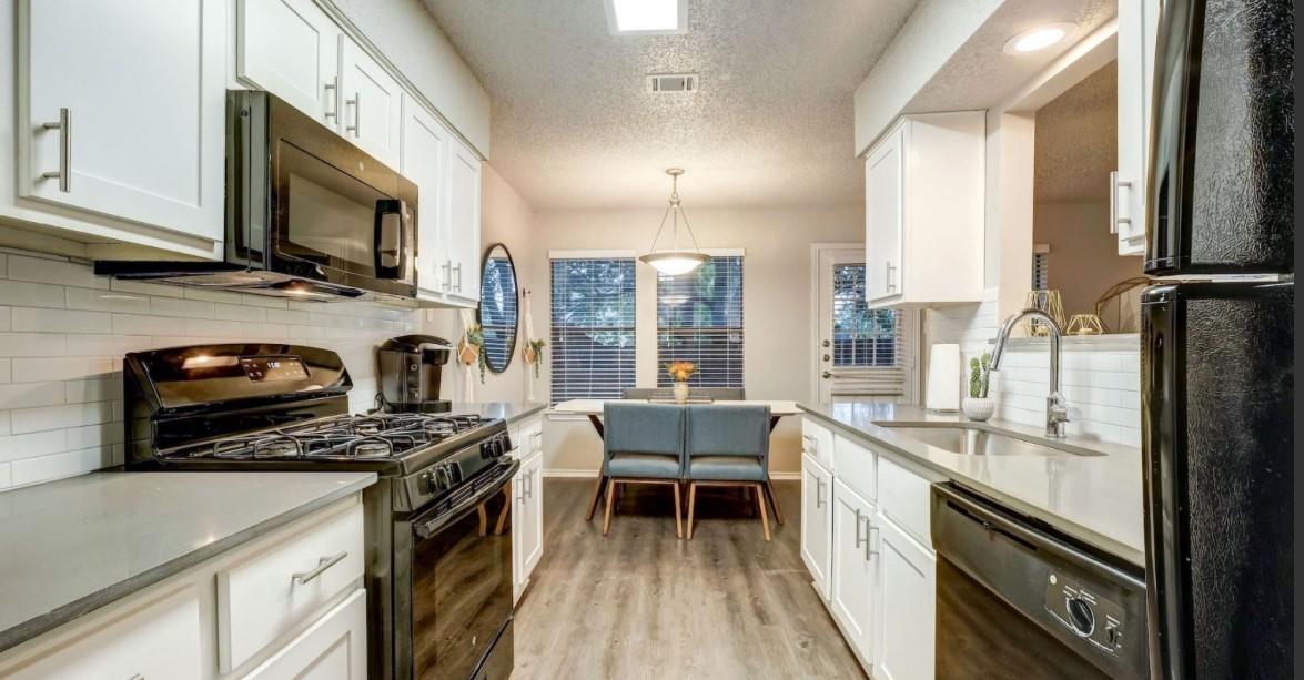 1338 Christopher Ave #1136b Property Photo 3