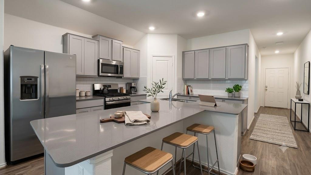 5817 Bellissima Way Property Photo 3