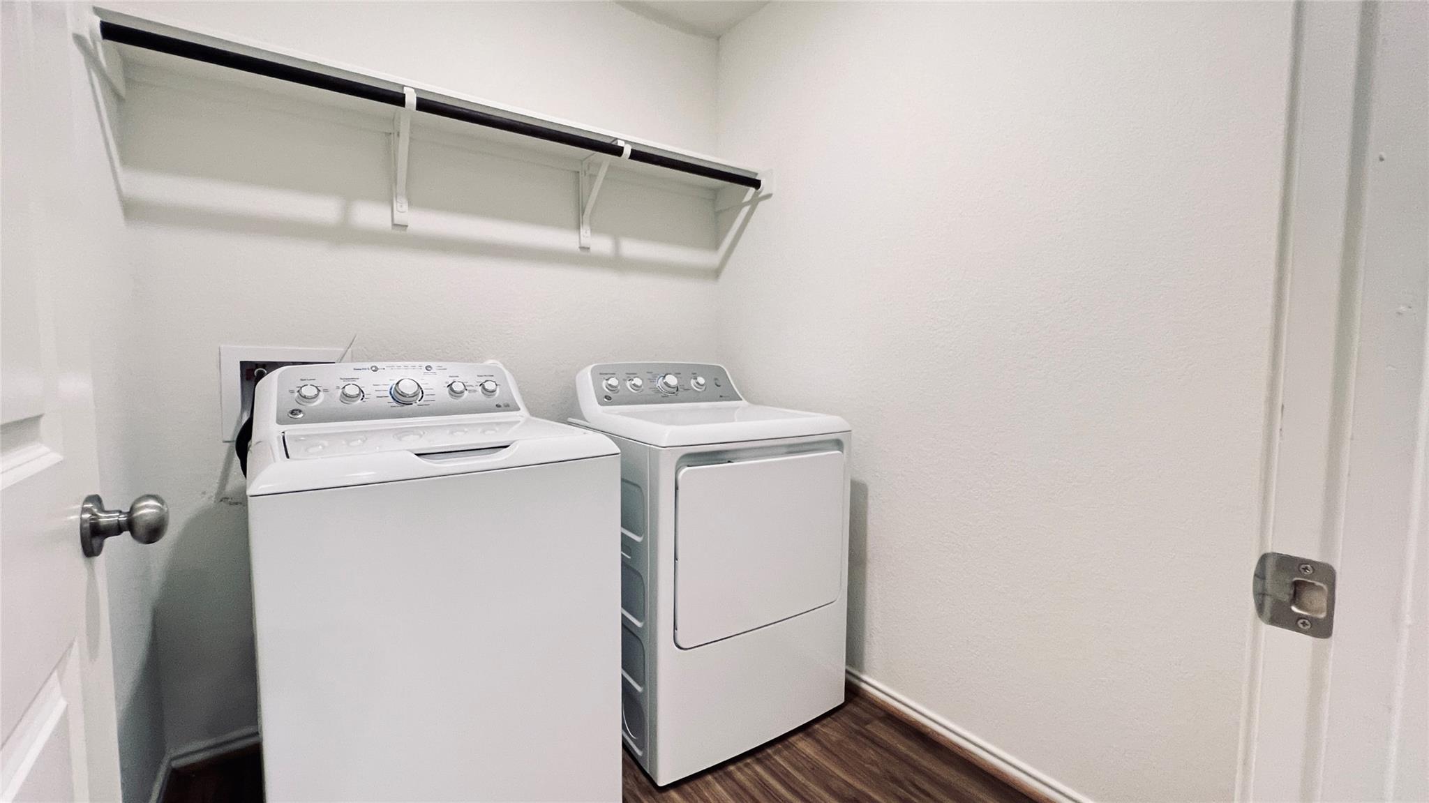 5817 Bellissima Way Property Photo 11