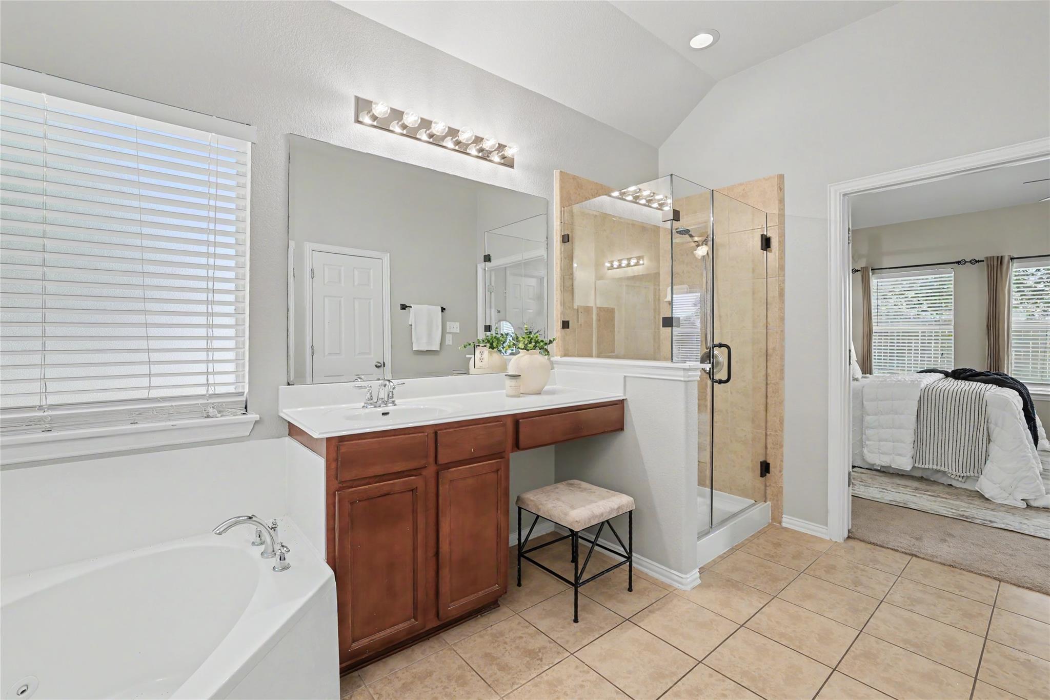 903 Madrone Dr Property Photo 22