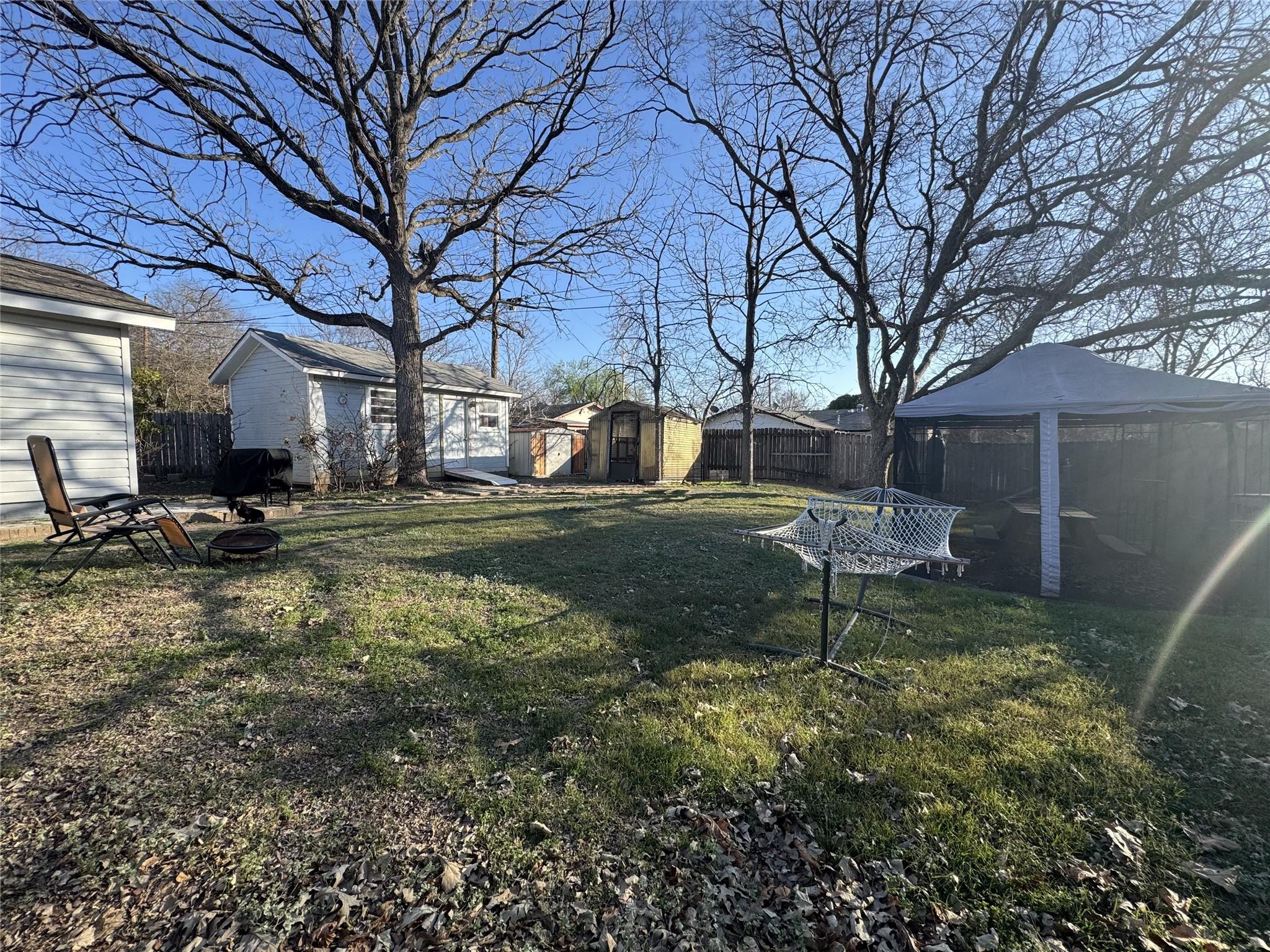 207 Chippendale Ave Property Photo 12