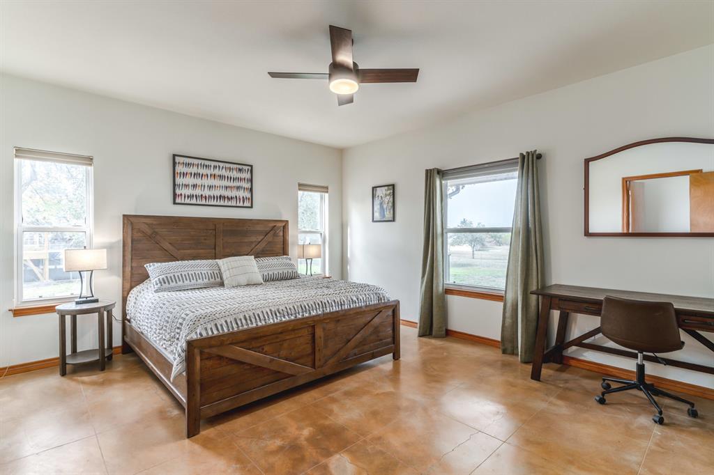 2551 Spring Valley Dr Property Photo 11