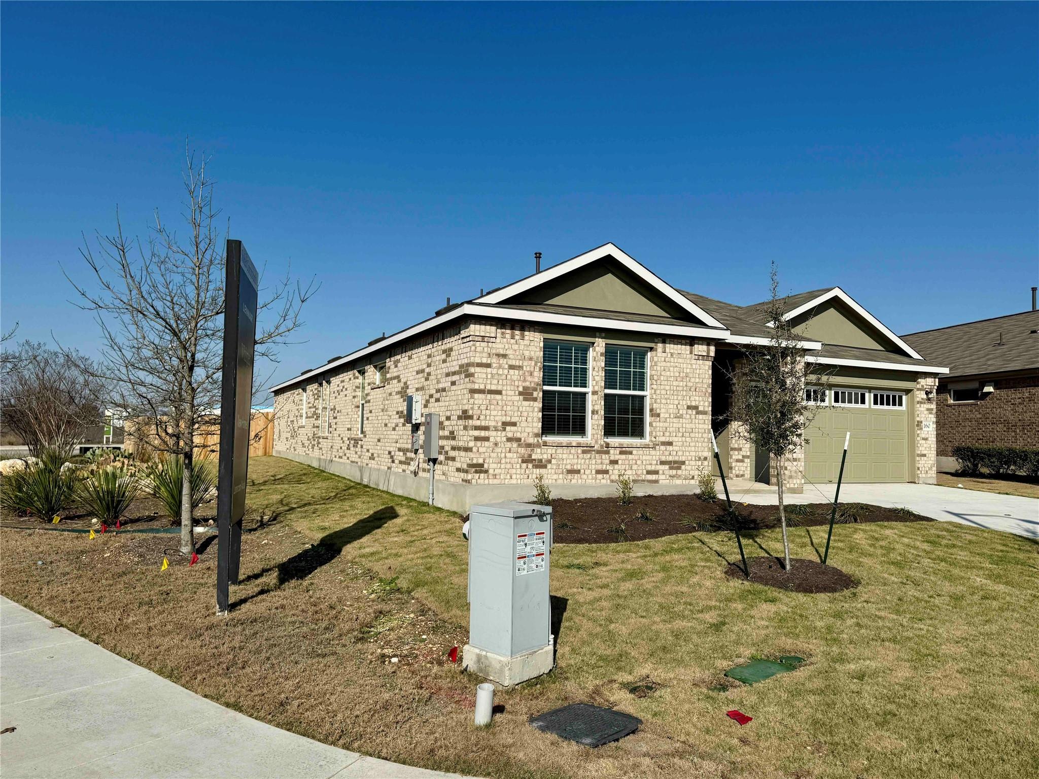 160 Sky Meadows Cir Property Photo 3