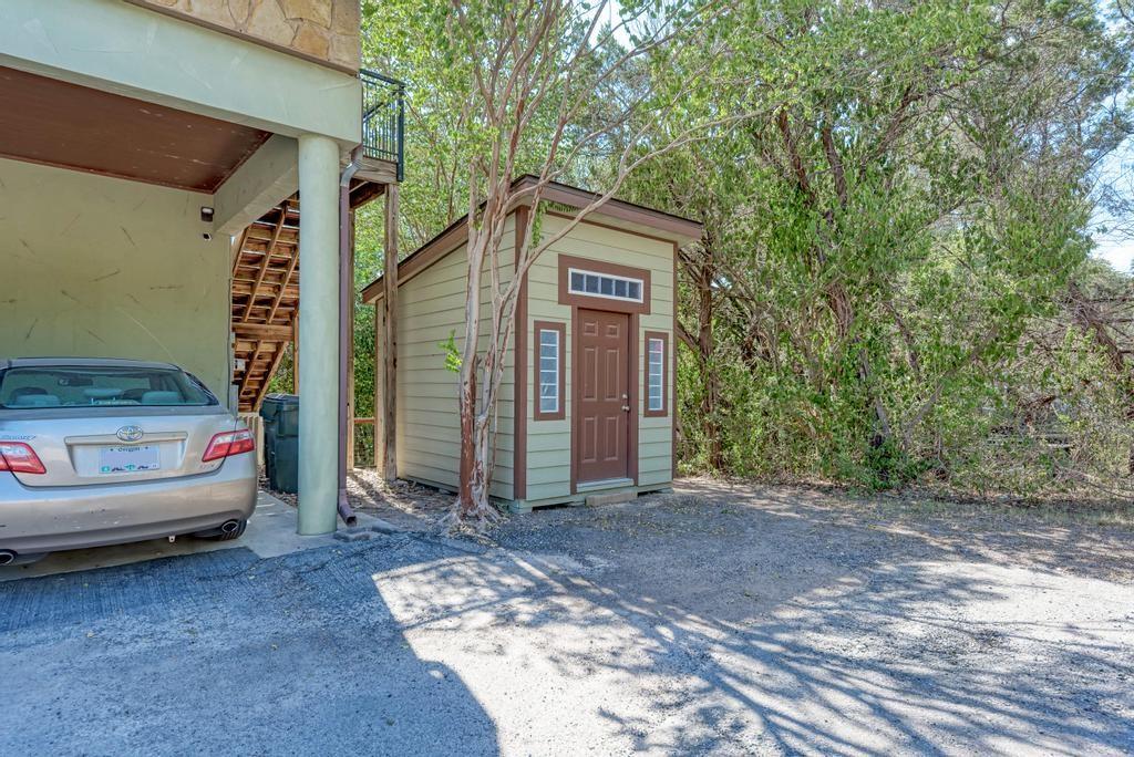 16201 Dodd St Property Photo 16