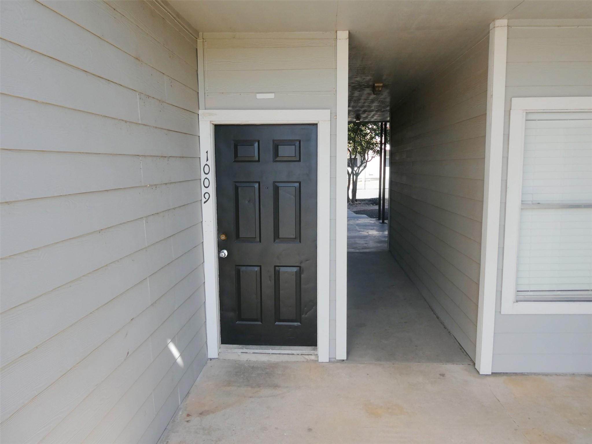 12166 Metric Blvd #1009 Property Photo 2