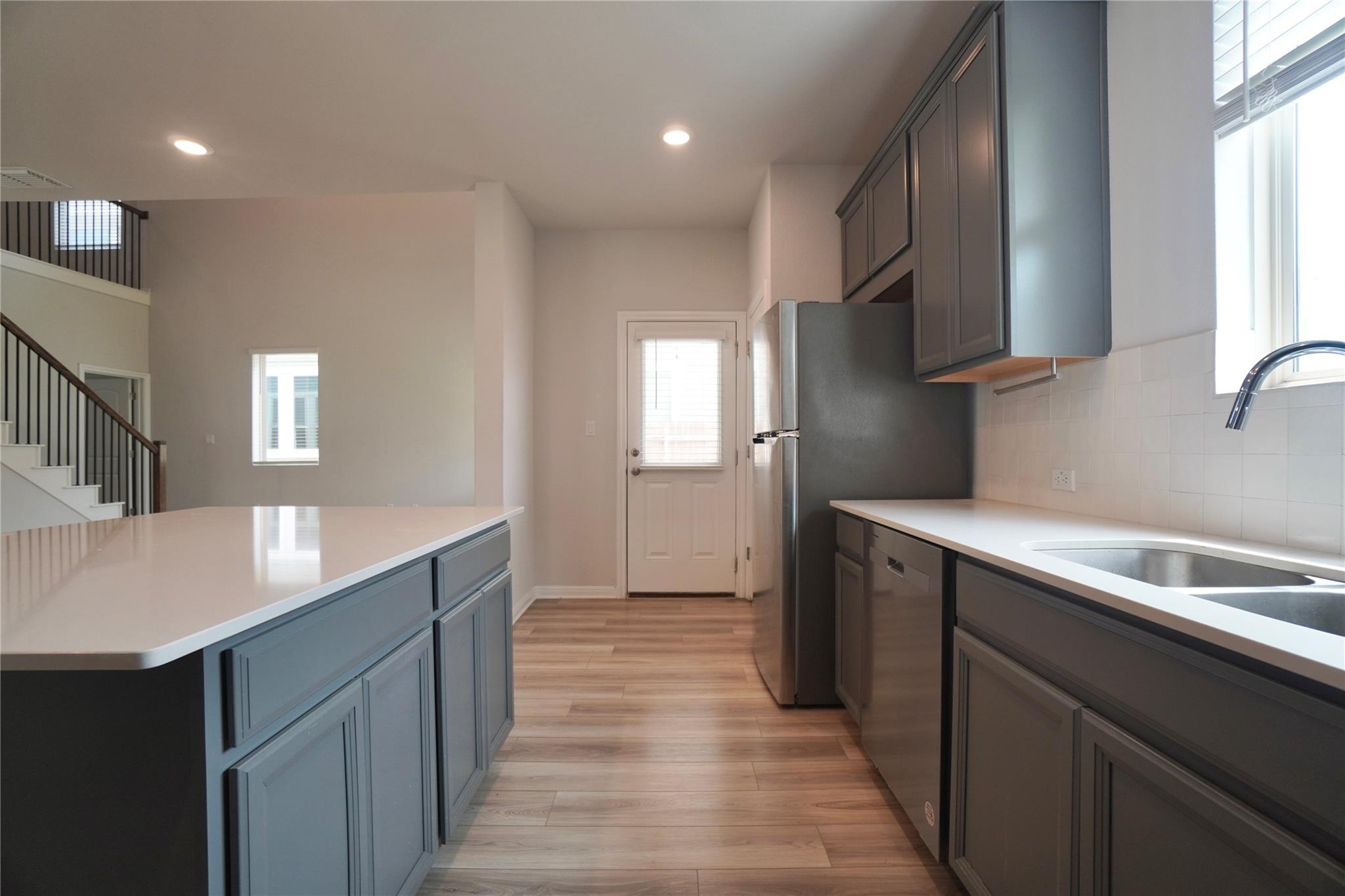 2513 Danbury Ln Property Photo 12