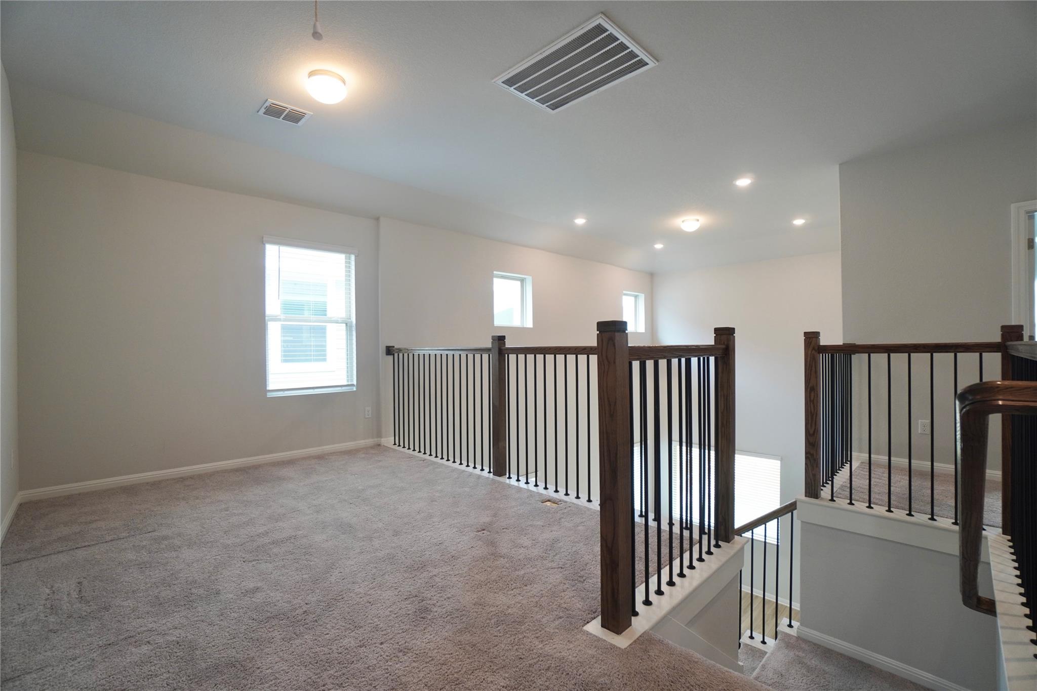 2513 Danbury Ln Property Photo 13