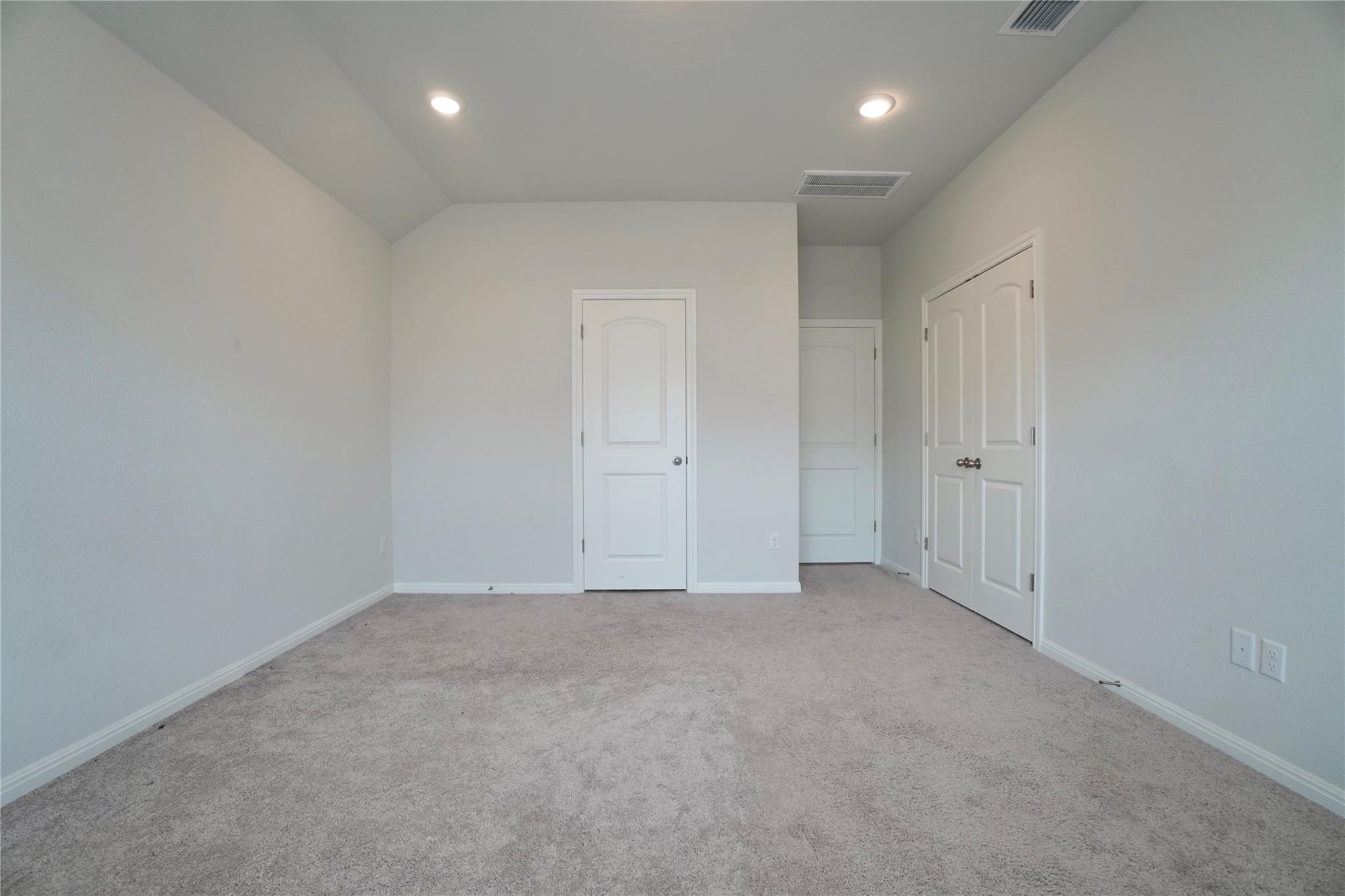 2513 Danbury Ln Property Photo 20