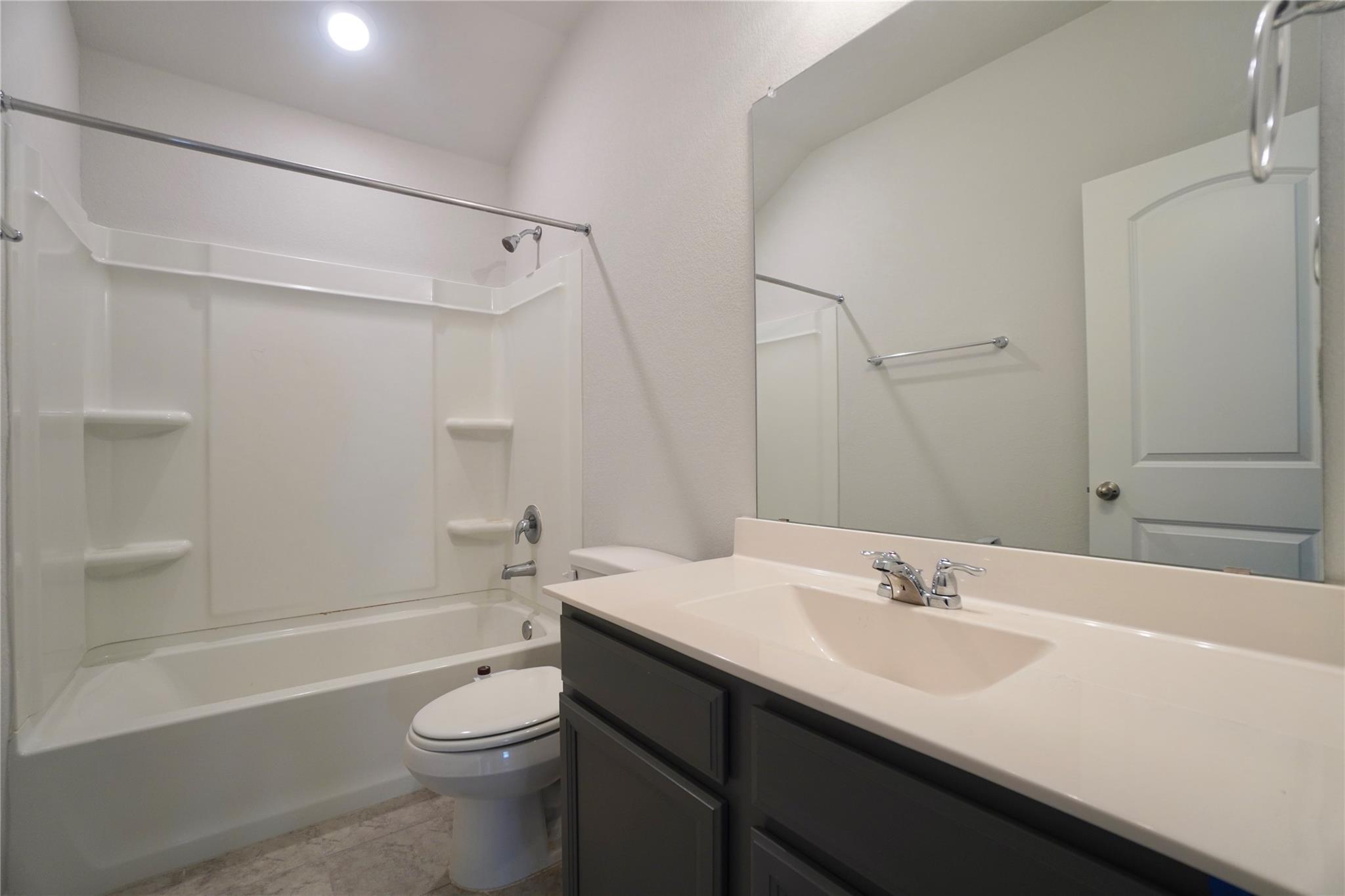 2513 Danbury Ln Property Photo 29