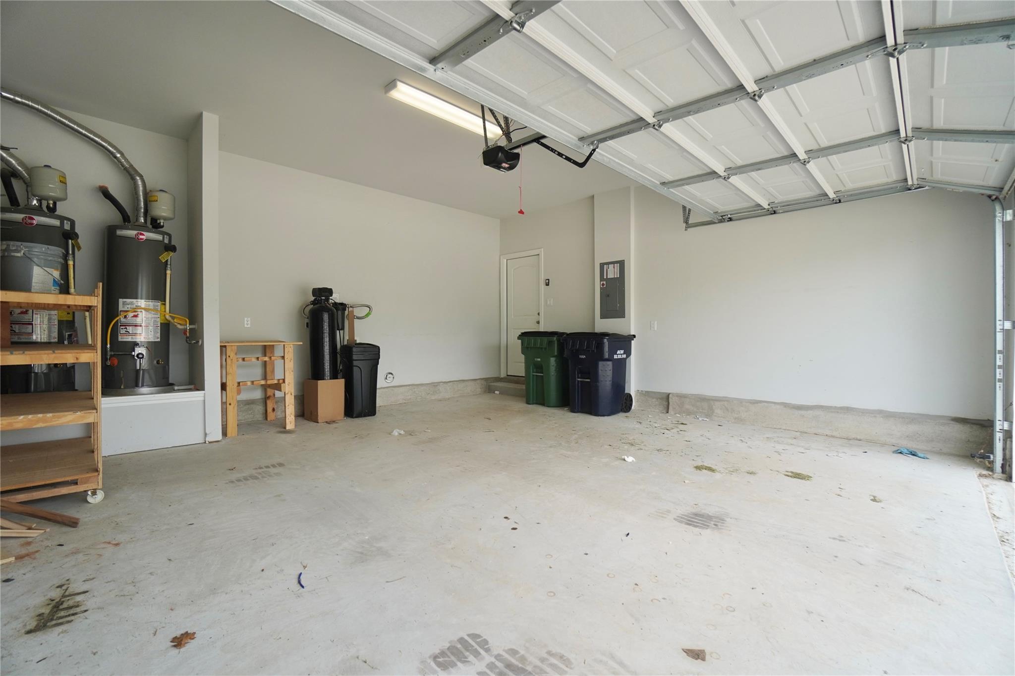2513 Danbury Ln Property Photo 32