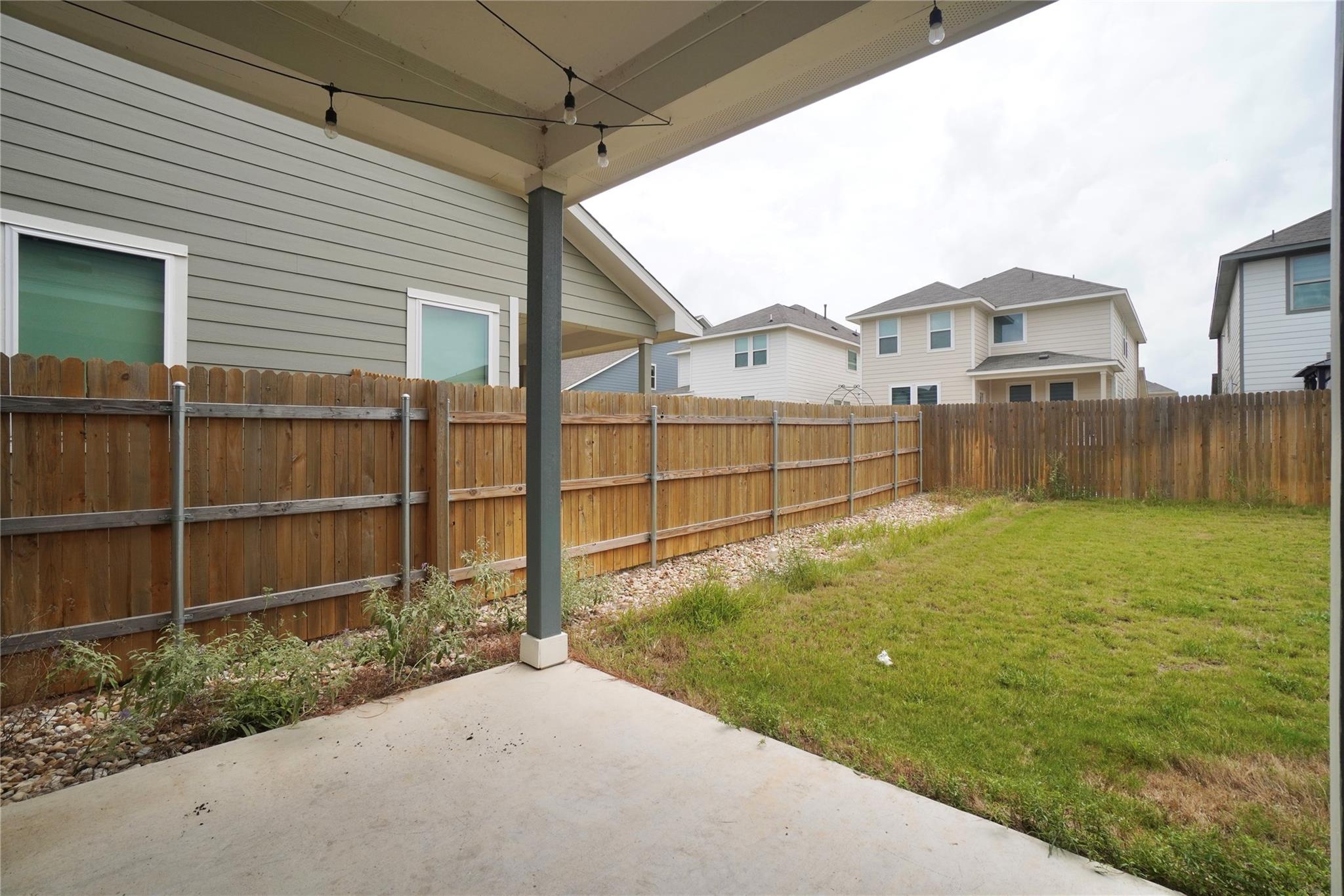 2513 Danbury Ln Property Photo 34