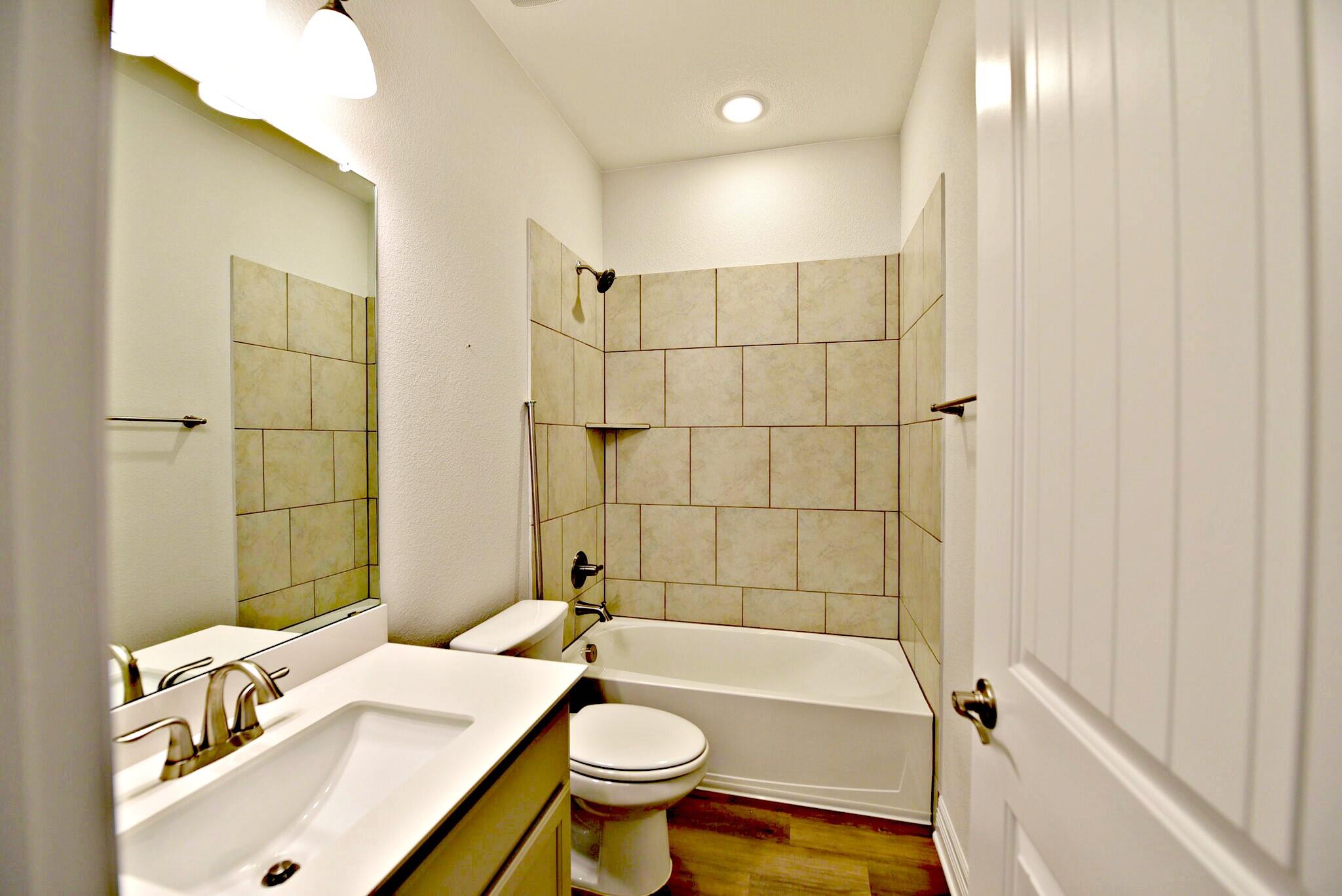 2220 Airport Dr Property Photo 20