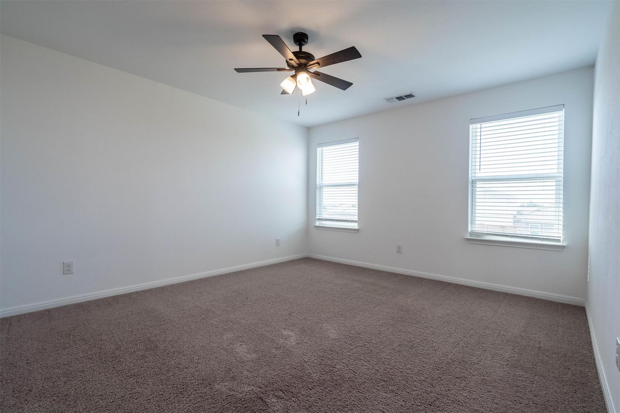 128 Maywood Ln Property Photo 10