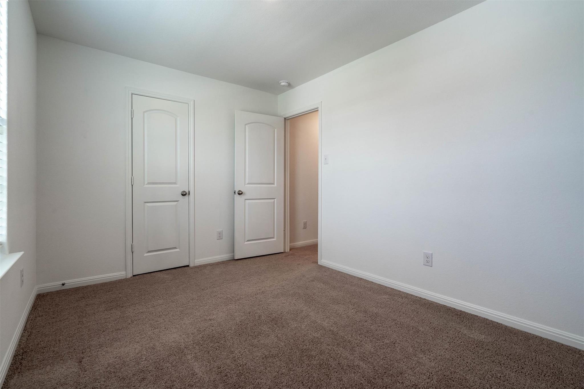 128 Maywood Ln Property Photo 15