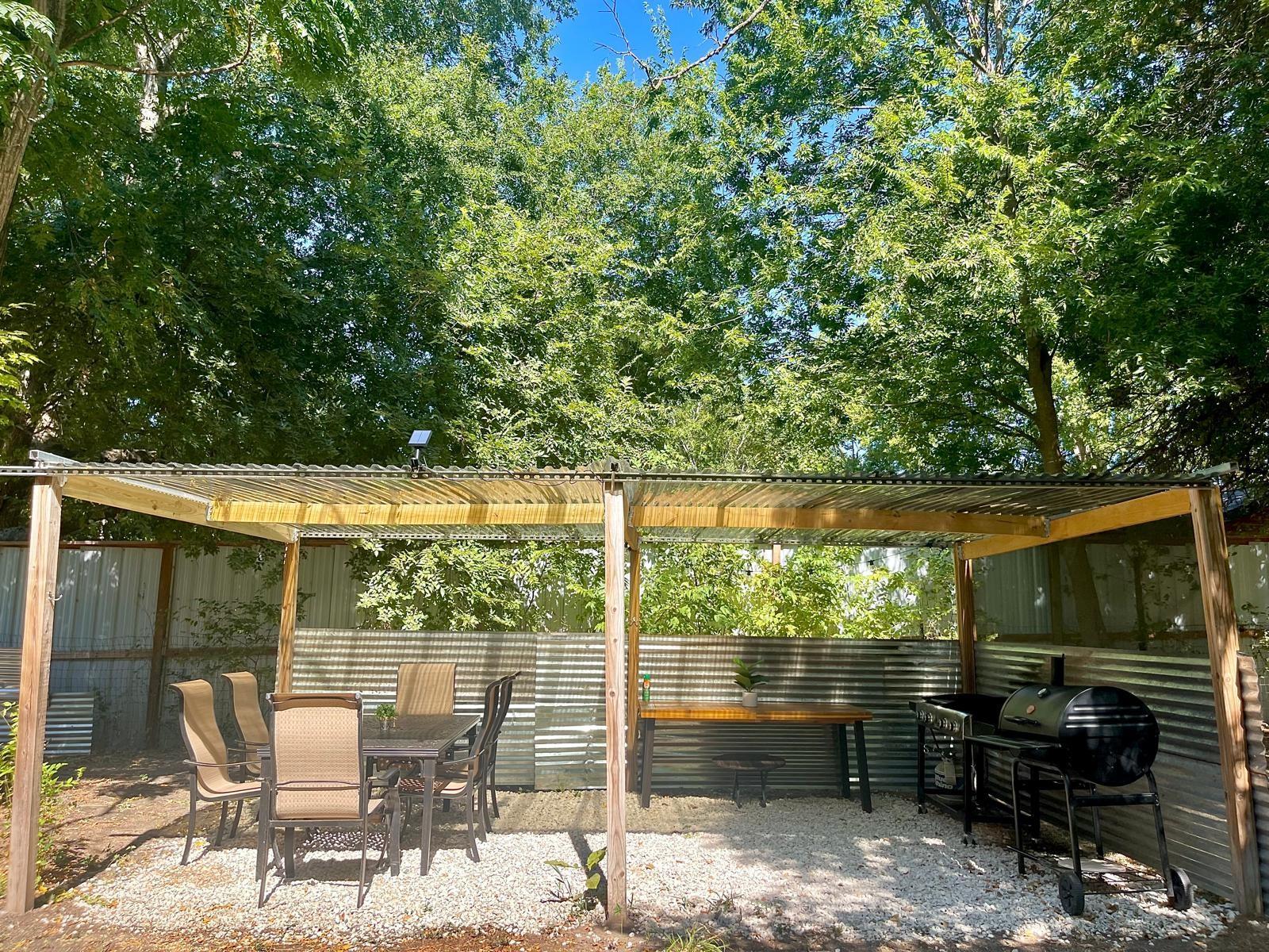 1582 Valley Dr Property Photo 19