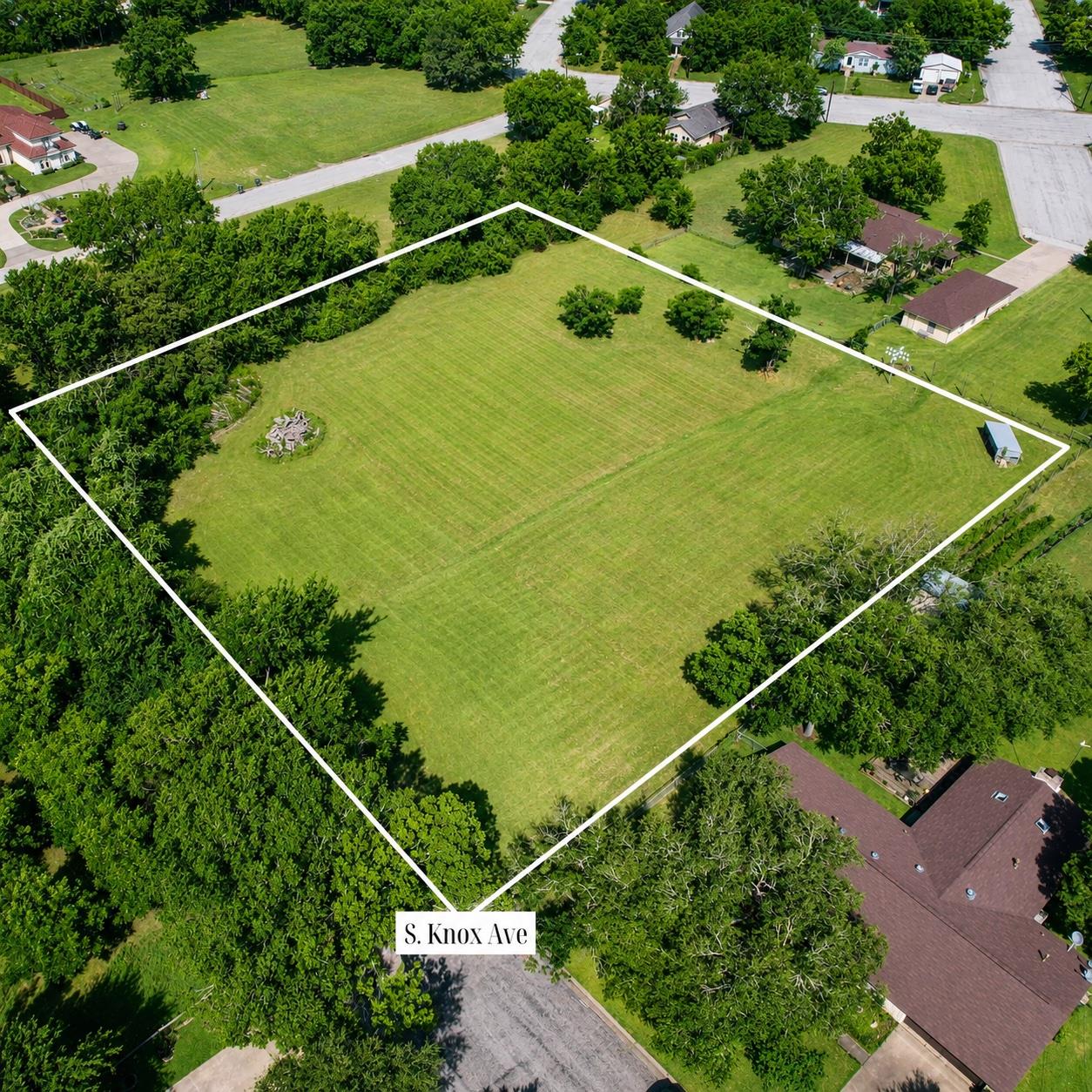 Tbd S Knox Ave Property Photo 4