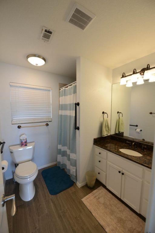 746 E Island Dr Property Photo 14