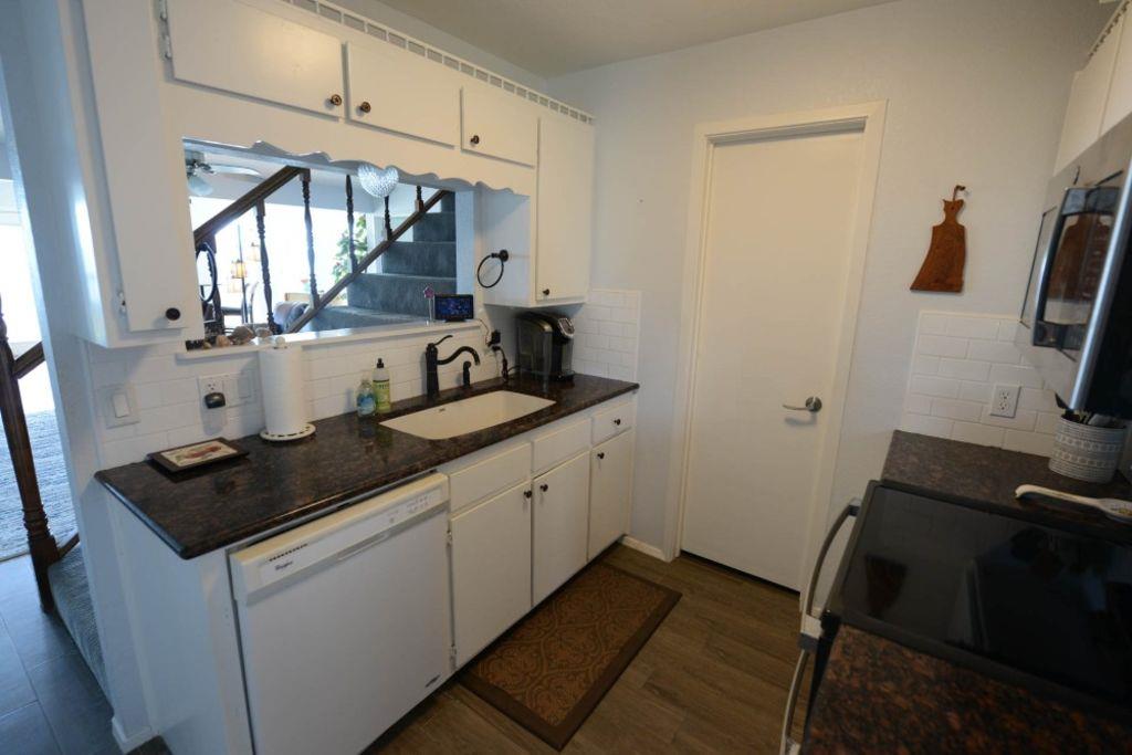 746 E Island Dr Property Photo 20